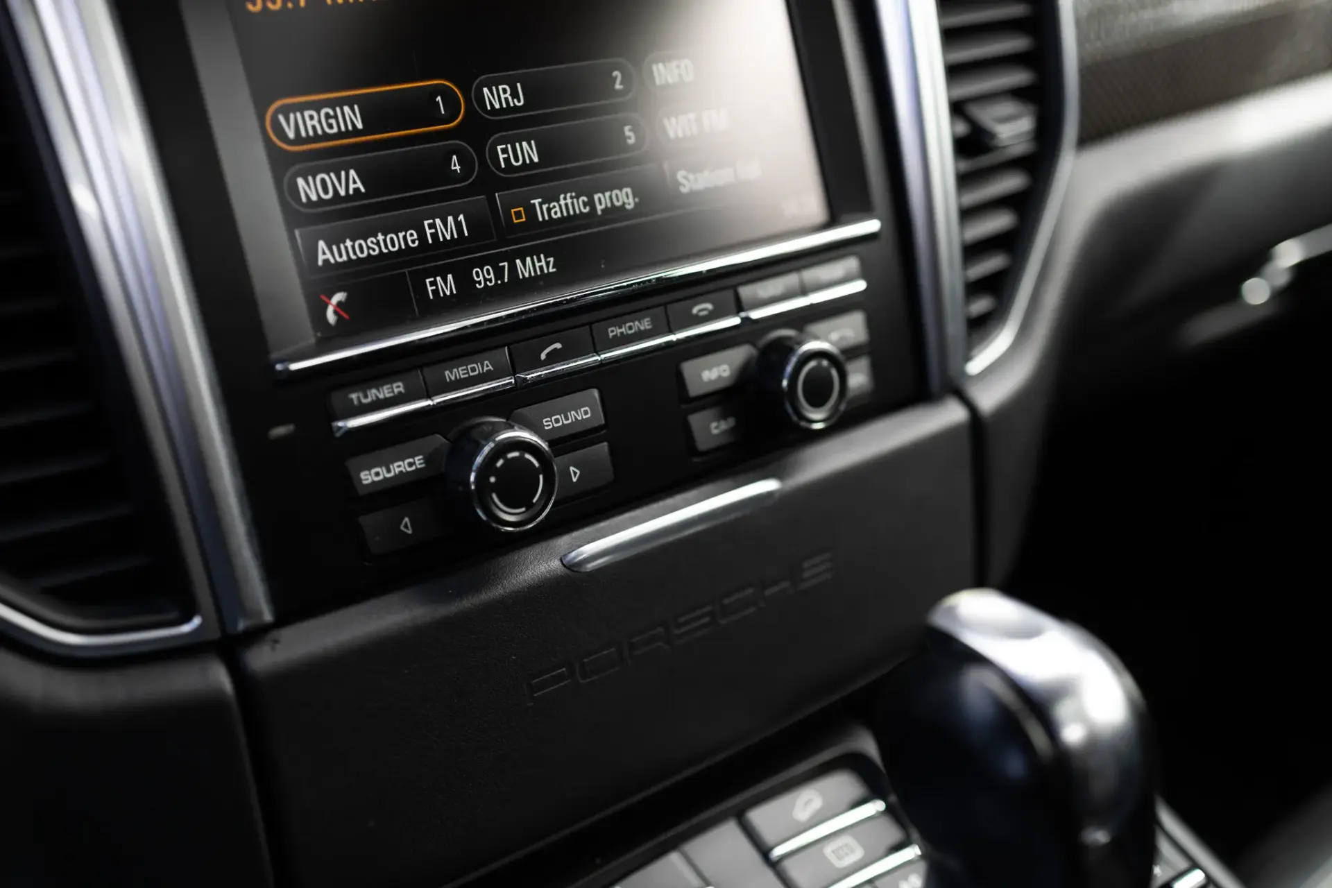 Porsche Macan S PDK 40