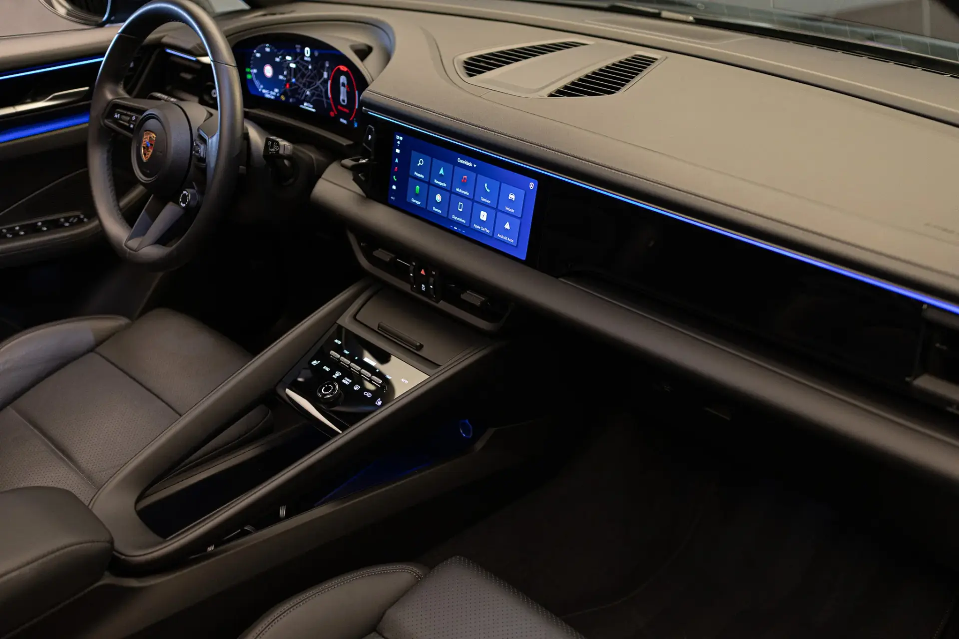 Porsche Macan Electric 4 28