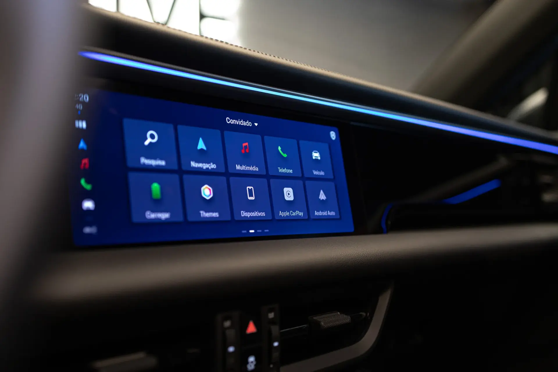 Porsche Macan Electric 4 30