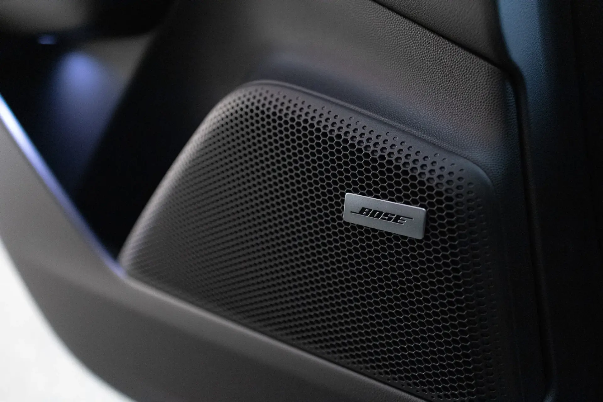 Porsche Macan Electric 4 50