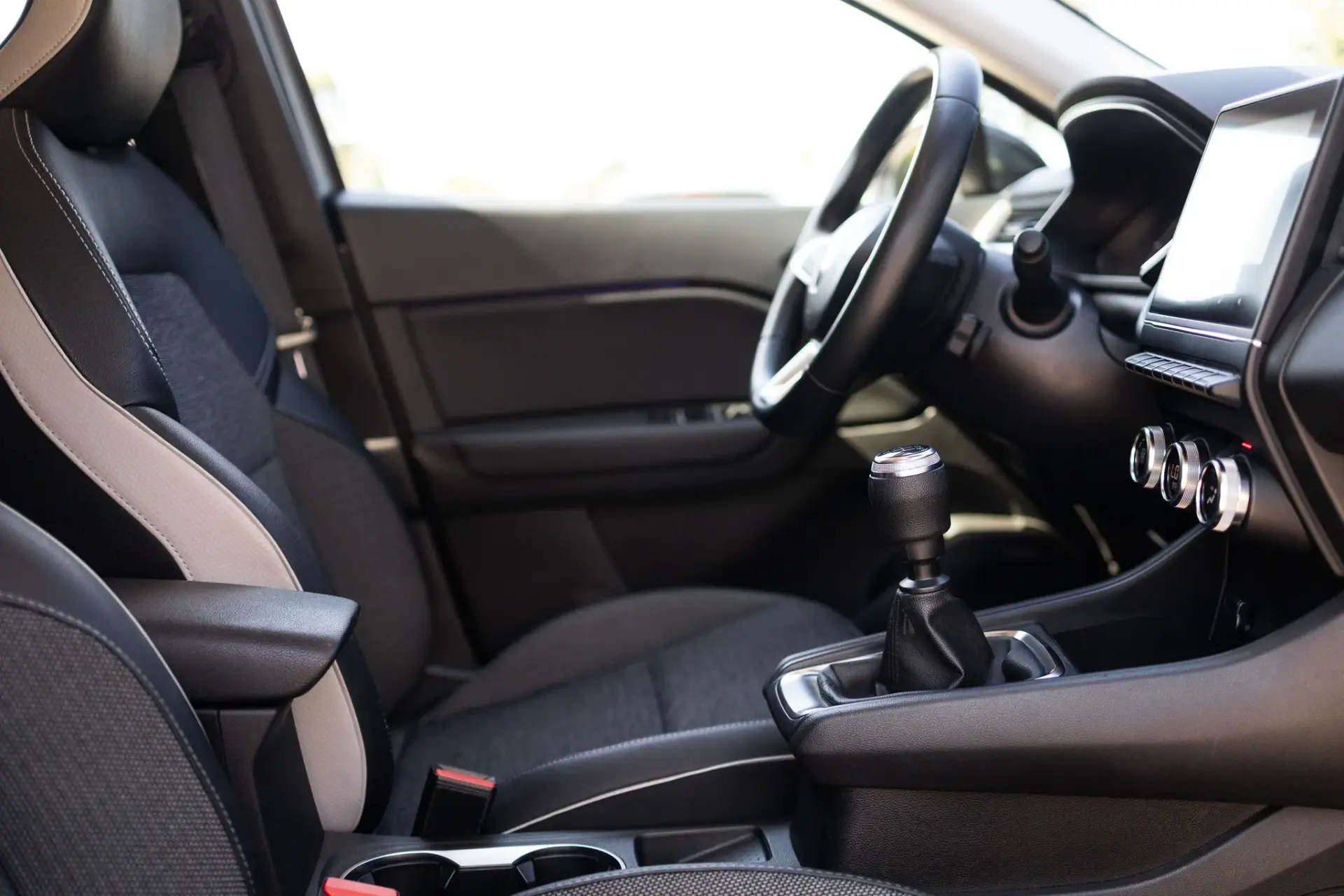 Renault Captur 1.0 TCe Intes 33