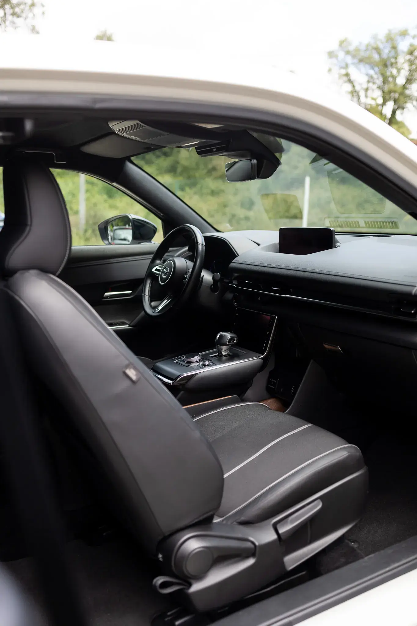 Mazda MX-30 e-SKYACTIV Excellence 25
