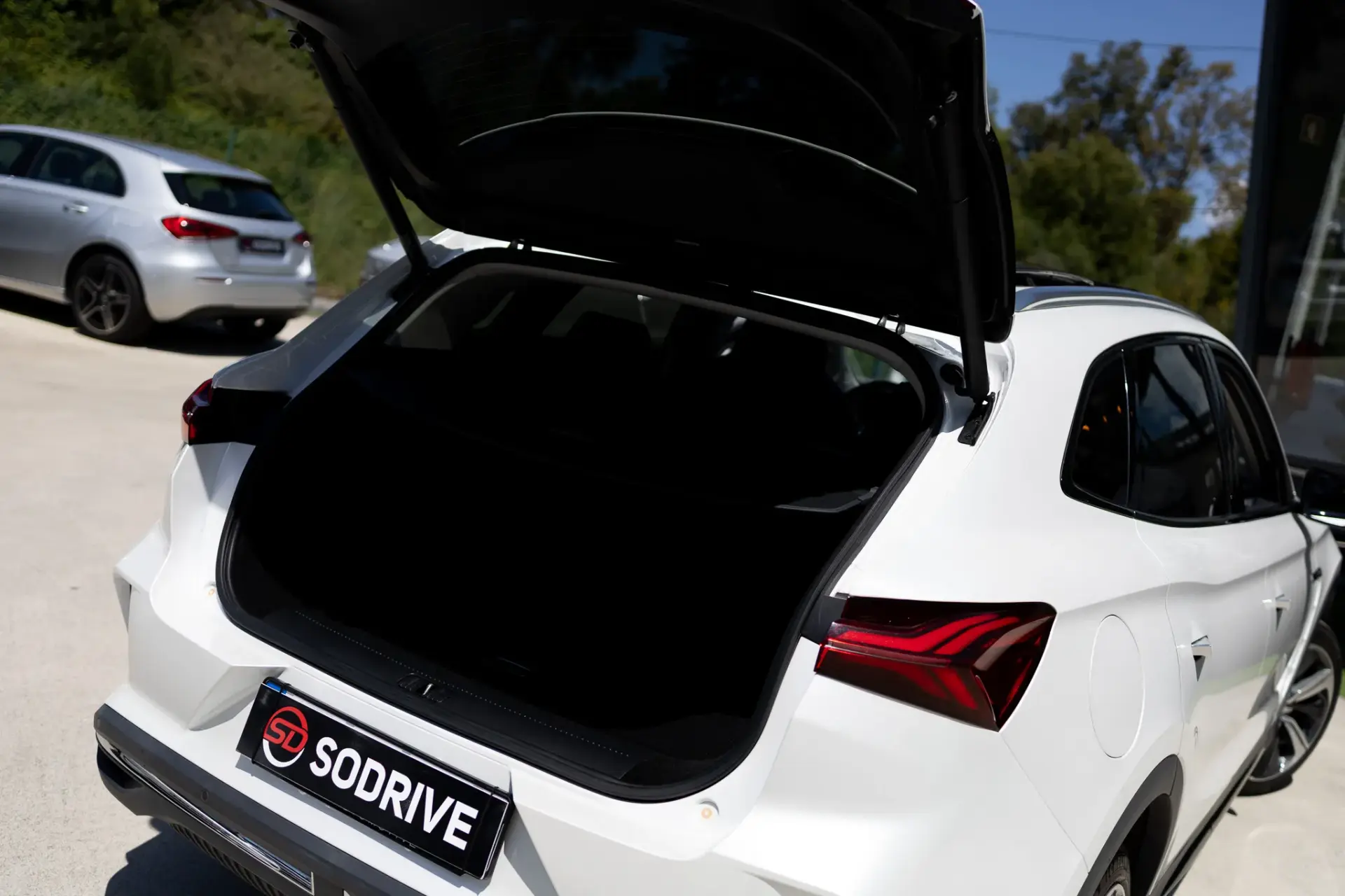 MG Marvel R 70 kWh Luxury 33