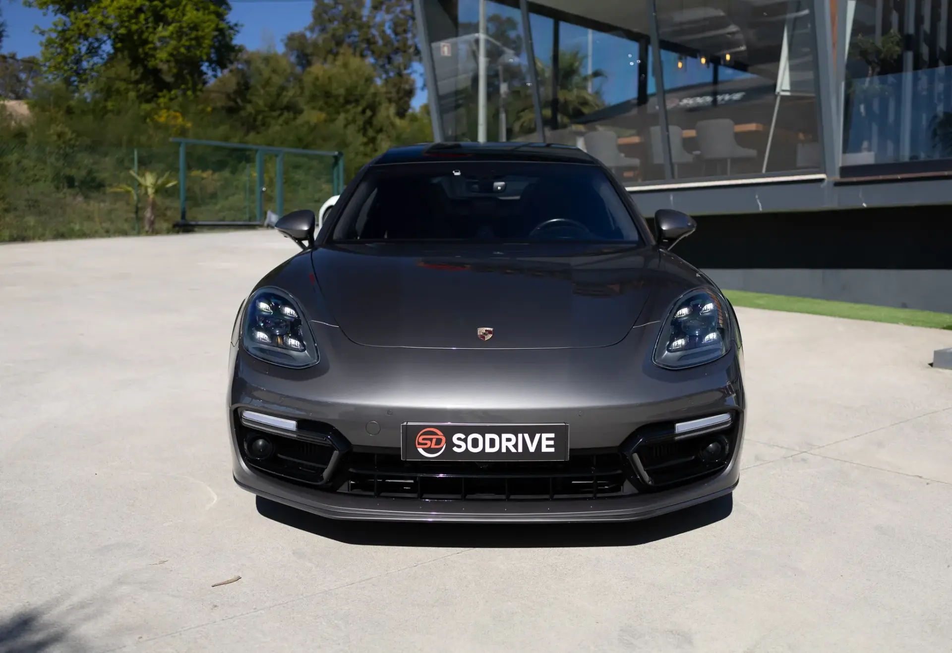 Porsche Panamera Sport Turismo 4 E-Hybrid 5
