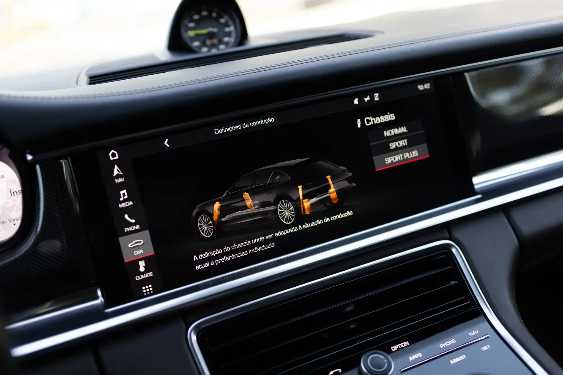Porsche Panamera Sport Turismo 4 E-Hybrid 21