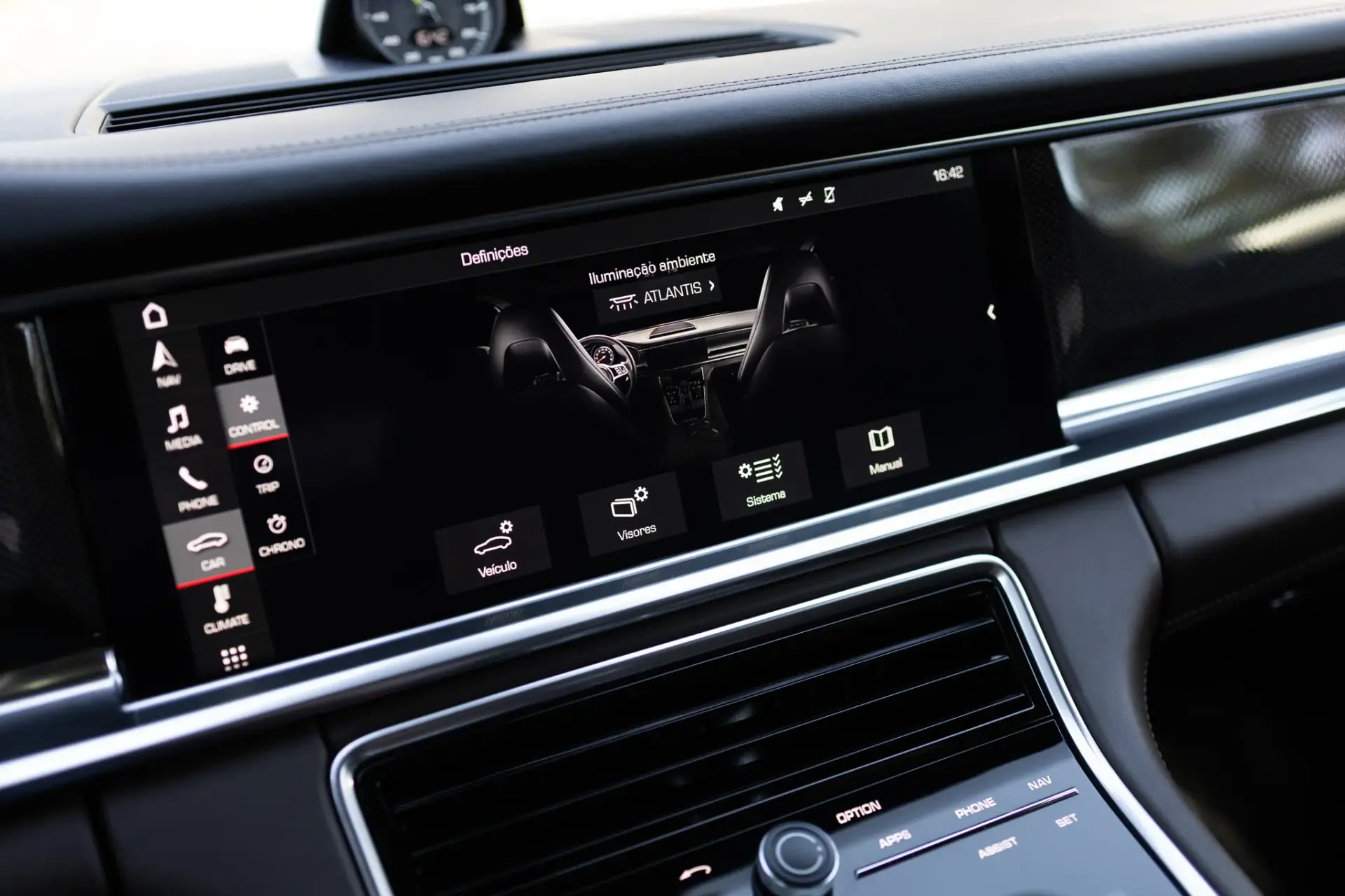 Porsche Panamera Sport Turismo 4 E-Hybrid 22