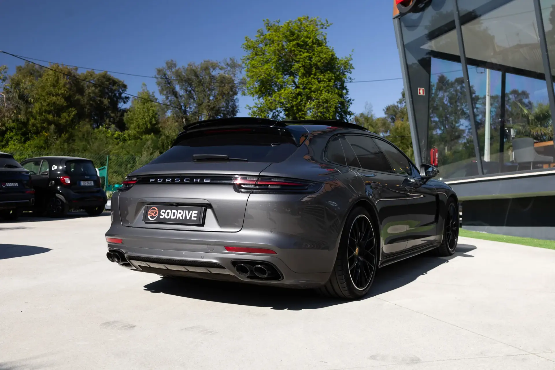 Porsche Panamera Sport Turismo 4 E-Hybrid 33