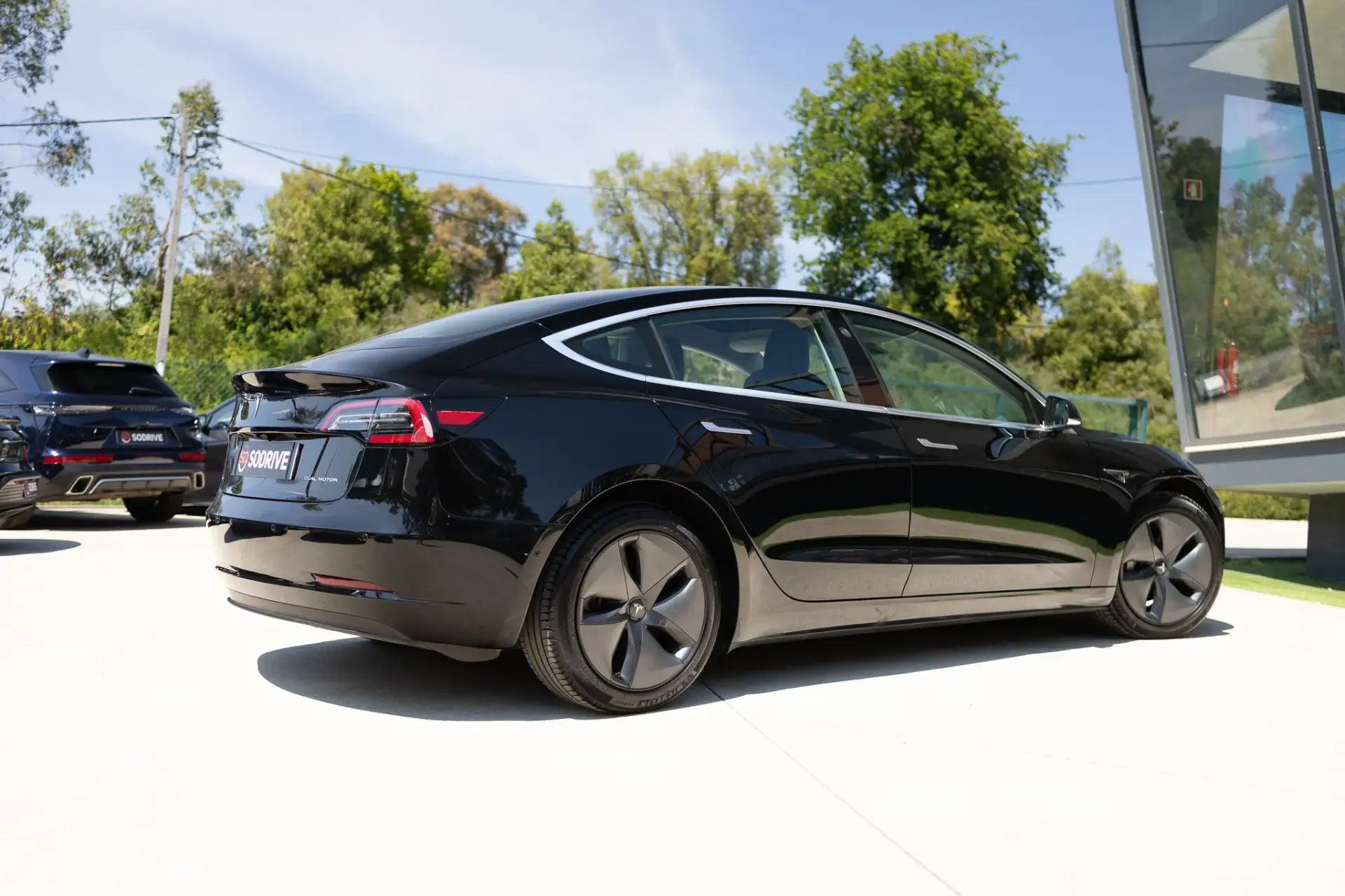 Tesla Model 3 Long-Range Dual Motor AWD 6