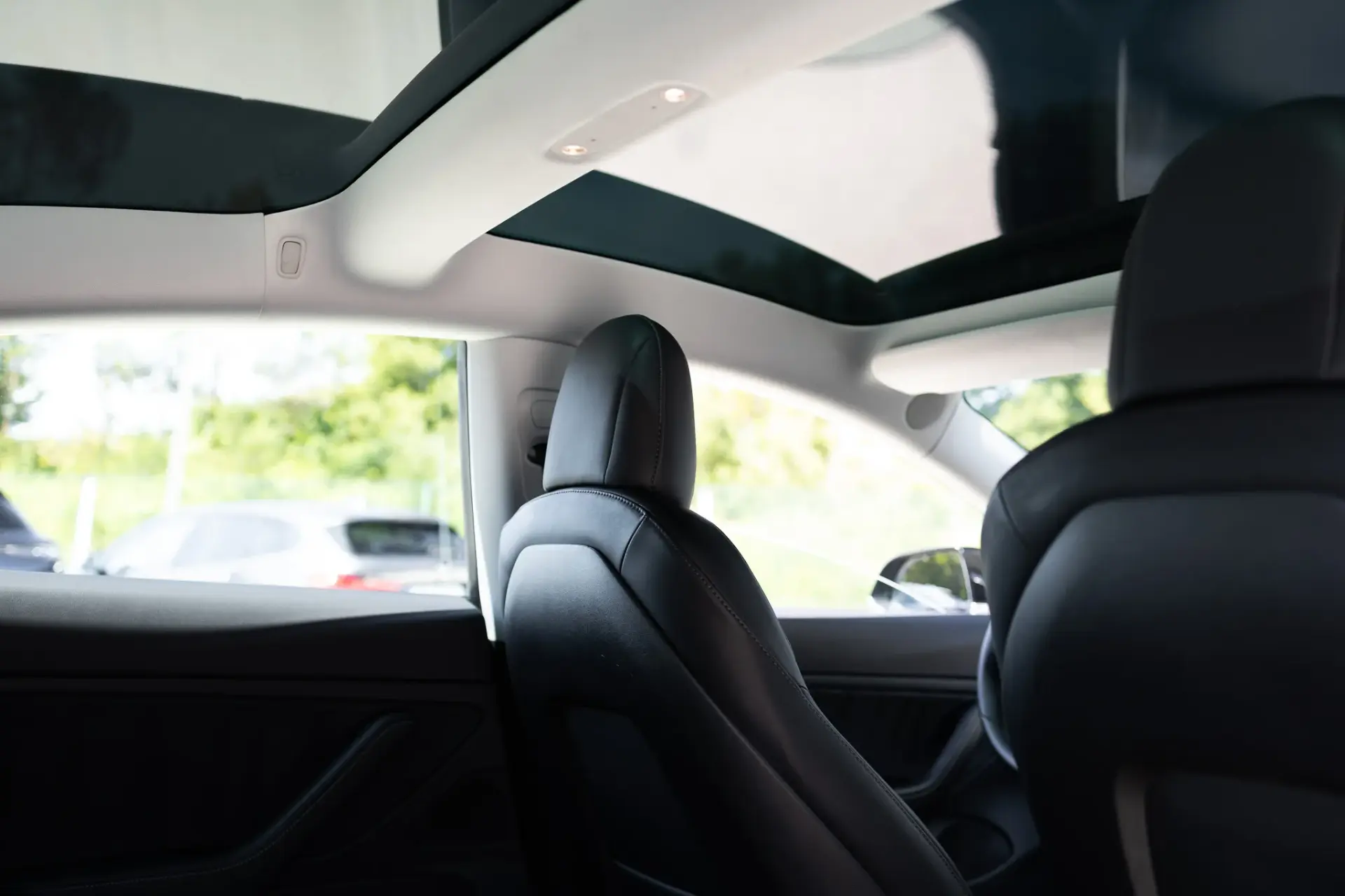 Tesla Model 3 Long-Range Dual Motor AWD 9