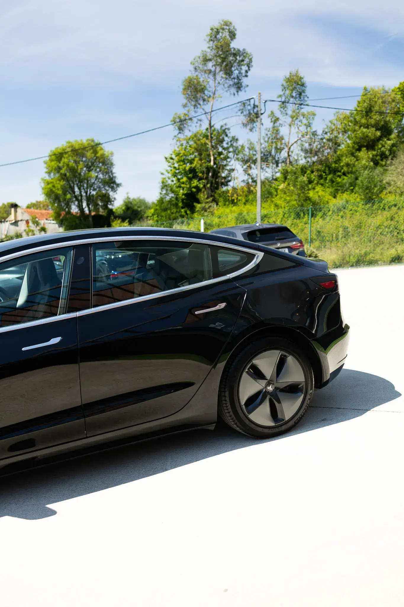 Tesla Model 3 Long-Range Dual Motor AWD 11