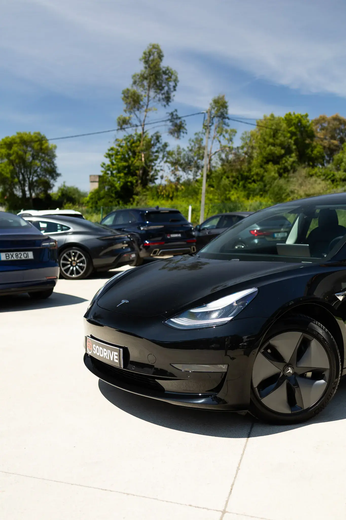 Tesla Model 3 Long-Range Dual Motor AWD 12