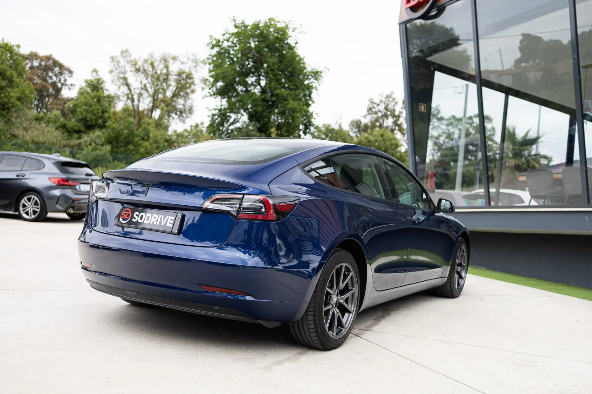Tesla Model 3 Standard Range Plus RWD 4
