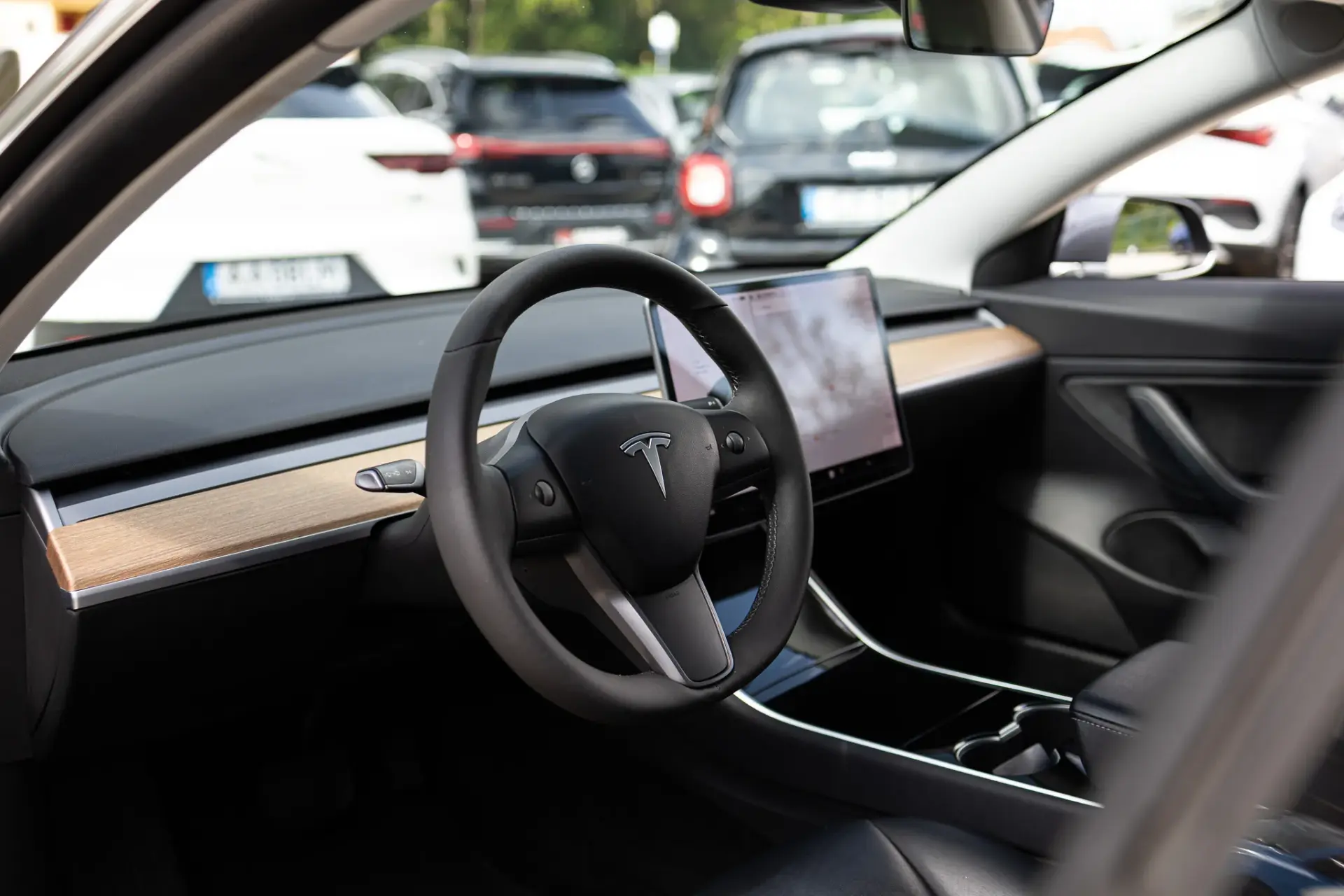 Tesla Model 3 Standard Range Plus RWD 2