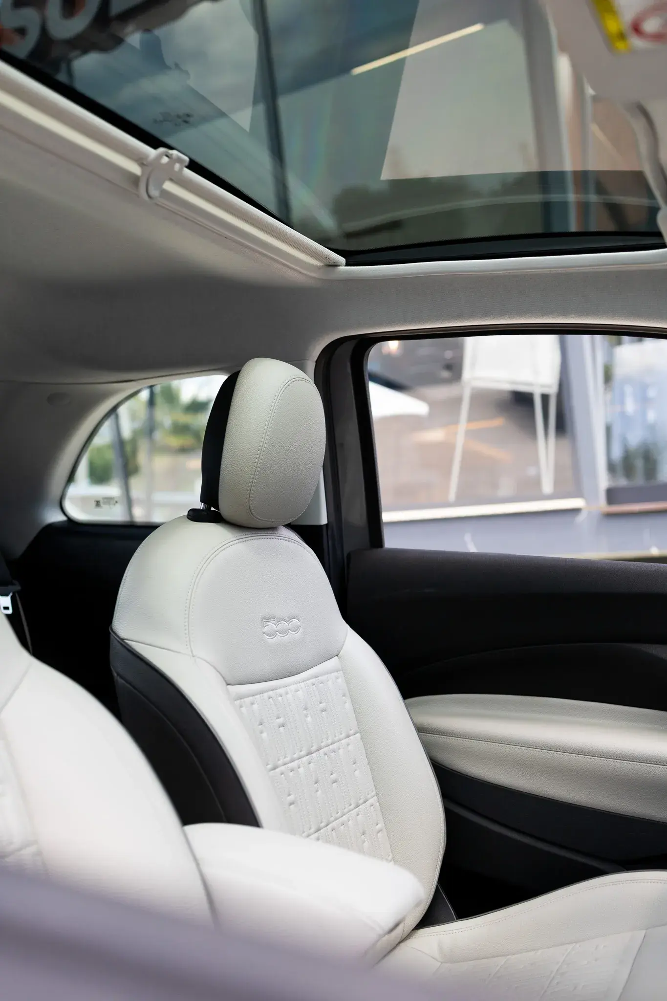 Fiat 500e La Prima 8