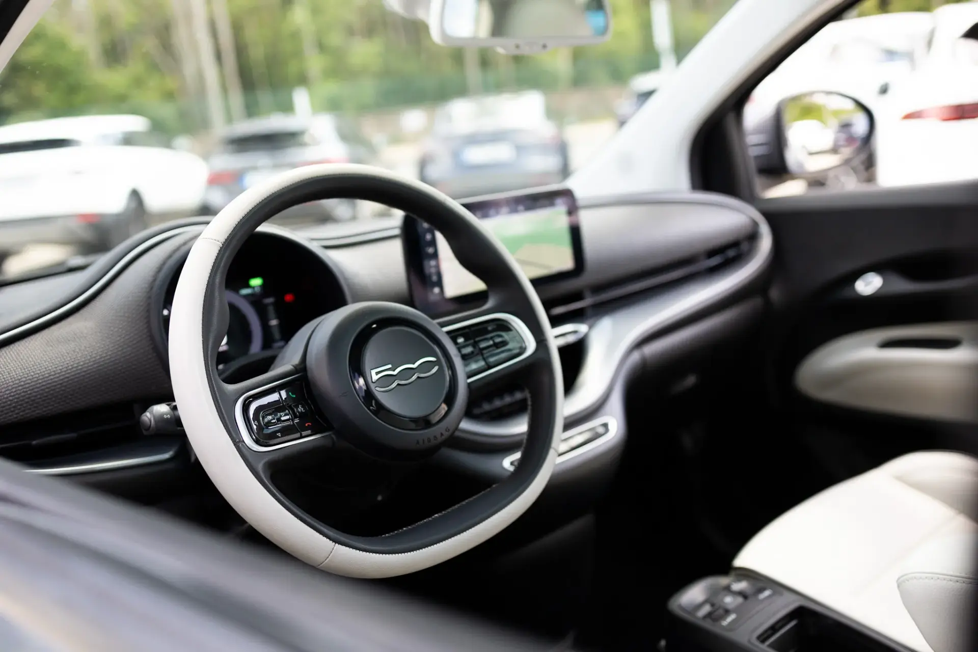 Fiat 500e La Prima 33