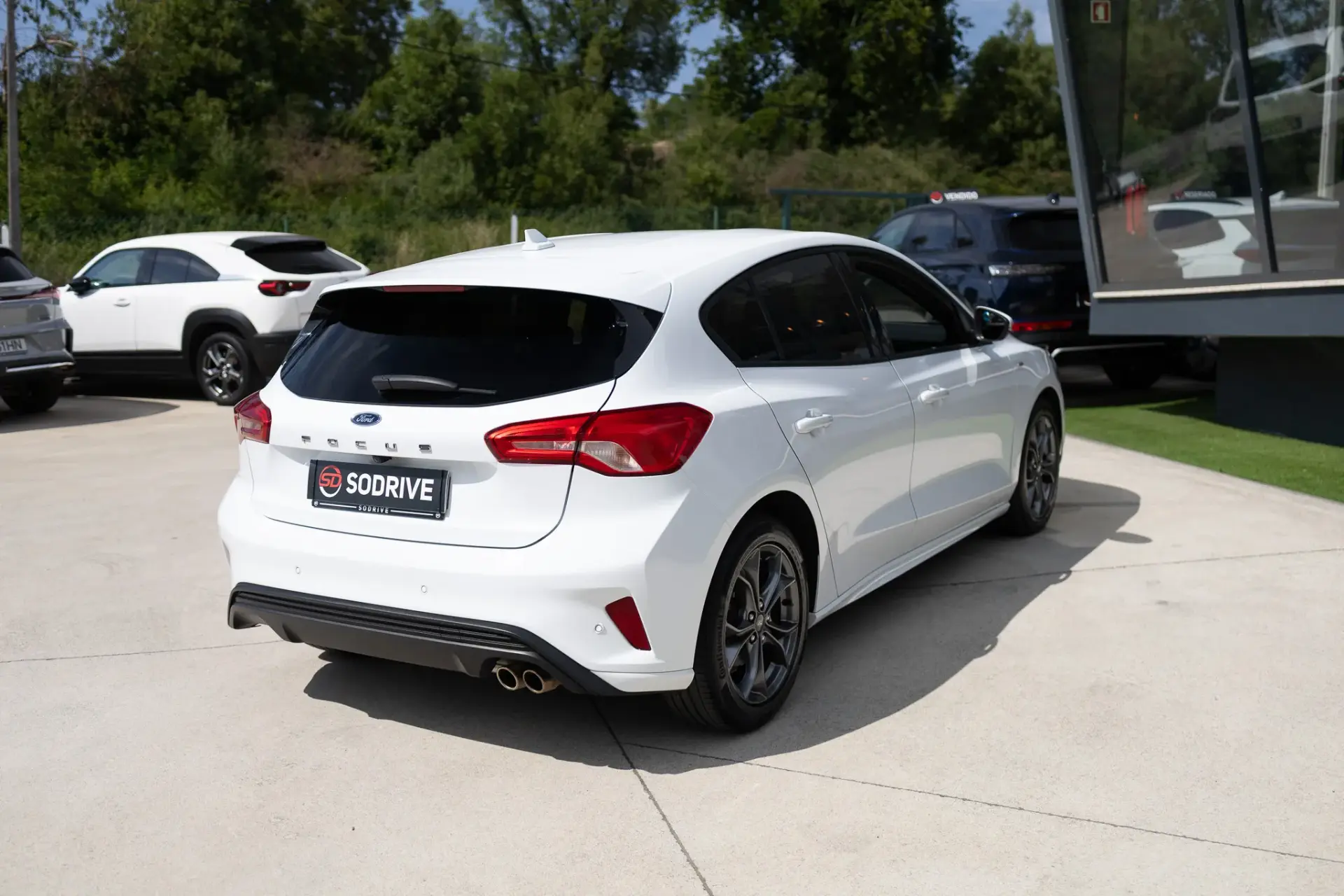 Ford Focus 1.0 EcoBoost S&S ST-LINE 28