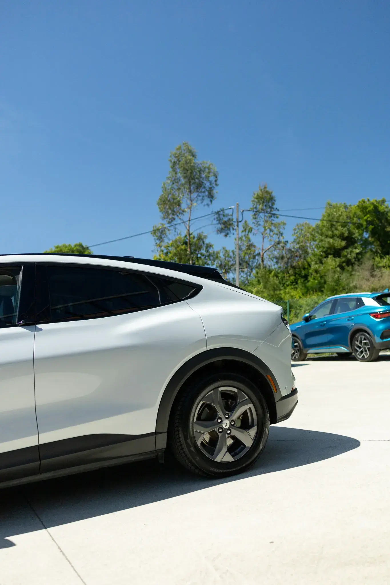 Ford Mustang Mach-E 75.7 kWh Premium AWD 17