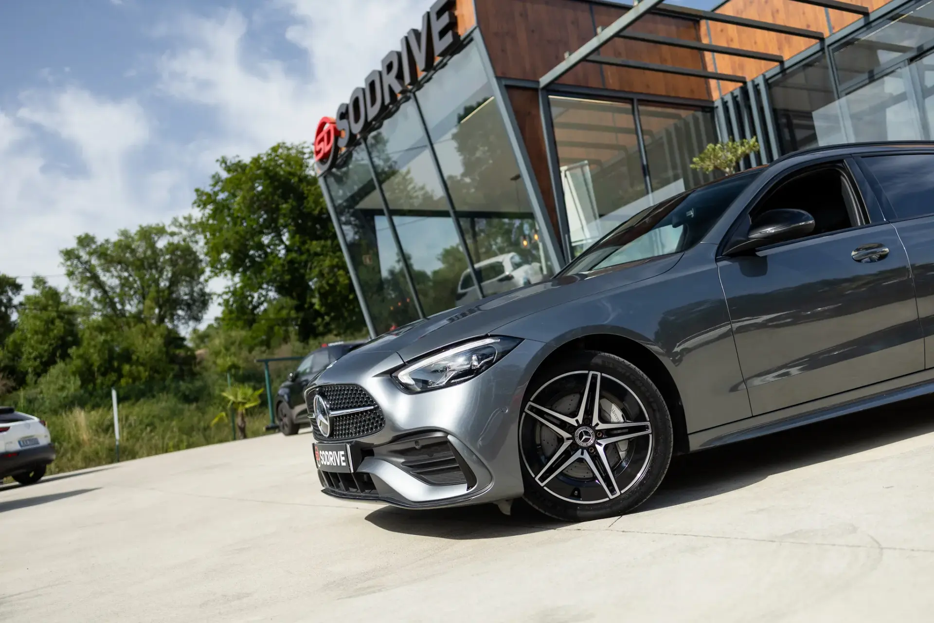 Mercedes-Benz C 300 e T 9G-TRONIC AMG Line 7
