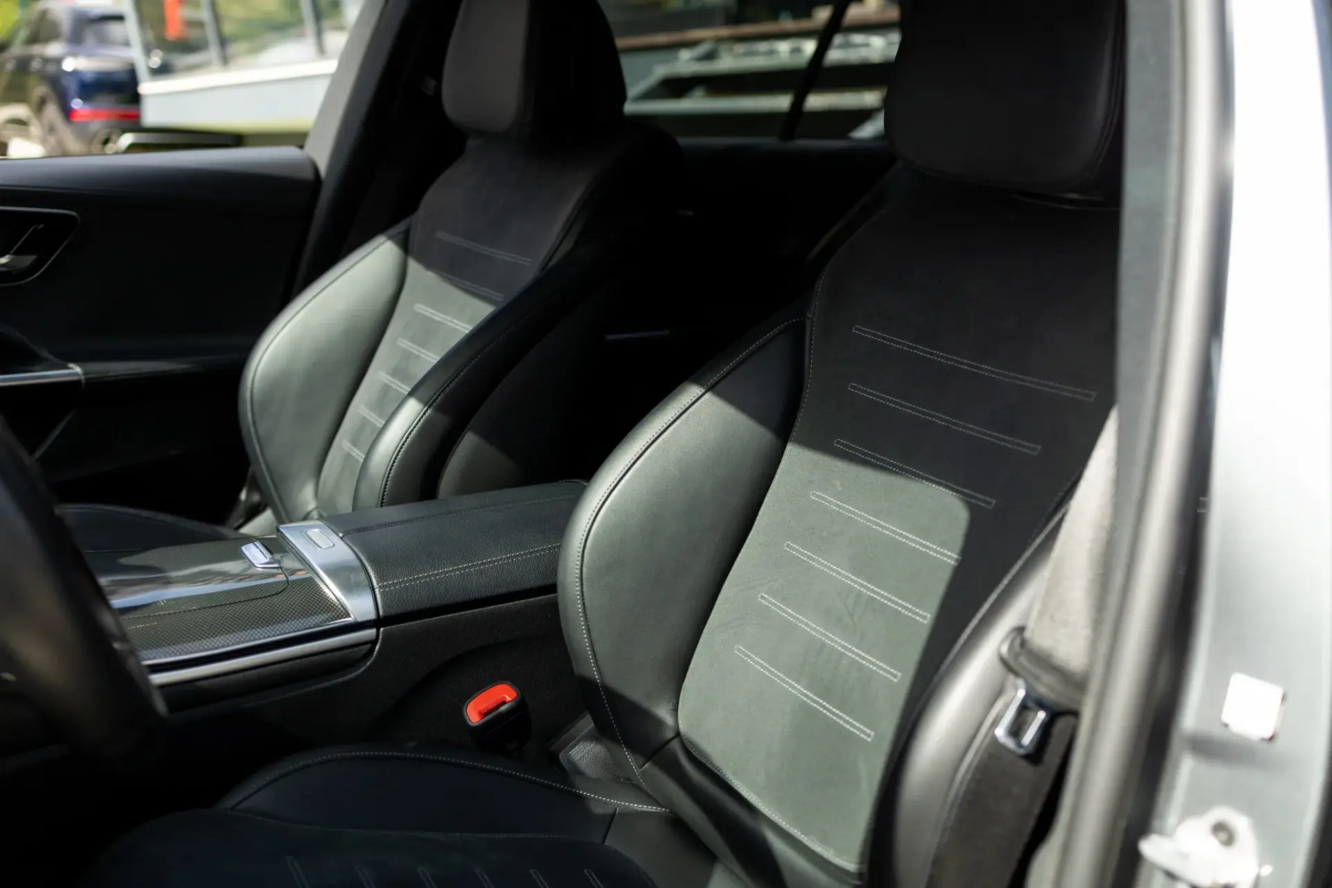 Mercedes-Benz C 300 e T 9G-TRONIC AMG Line 14