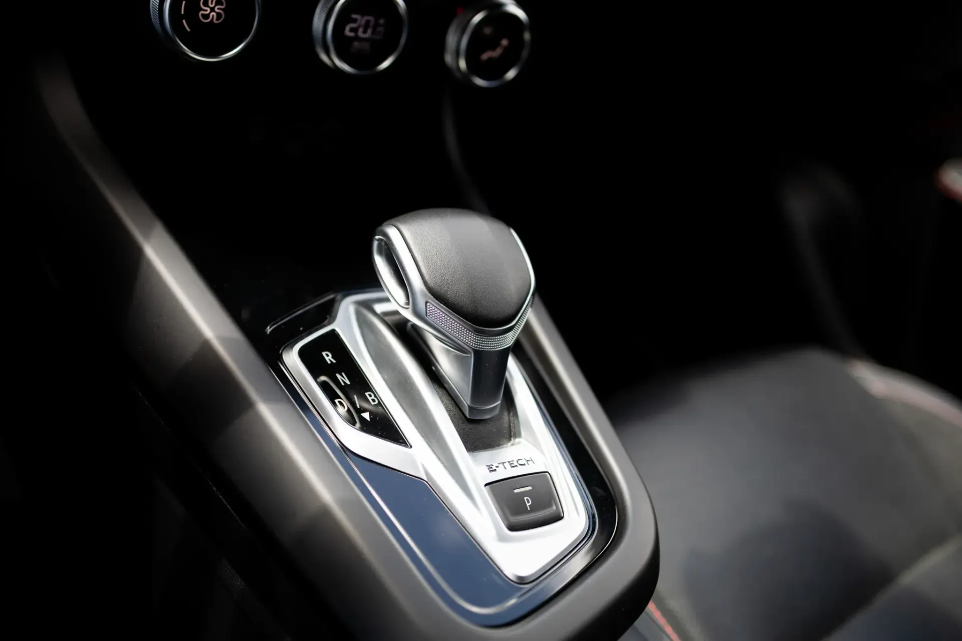 Renault Arkana 1.6 E-Tech R.S.Line 15