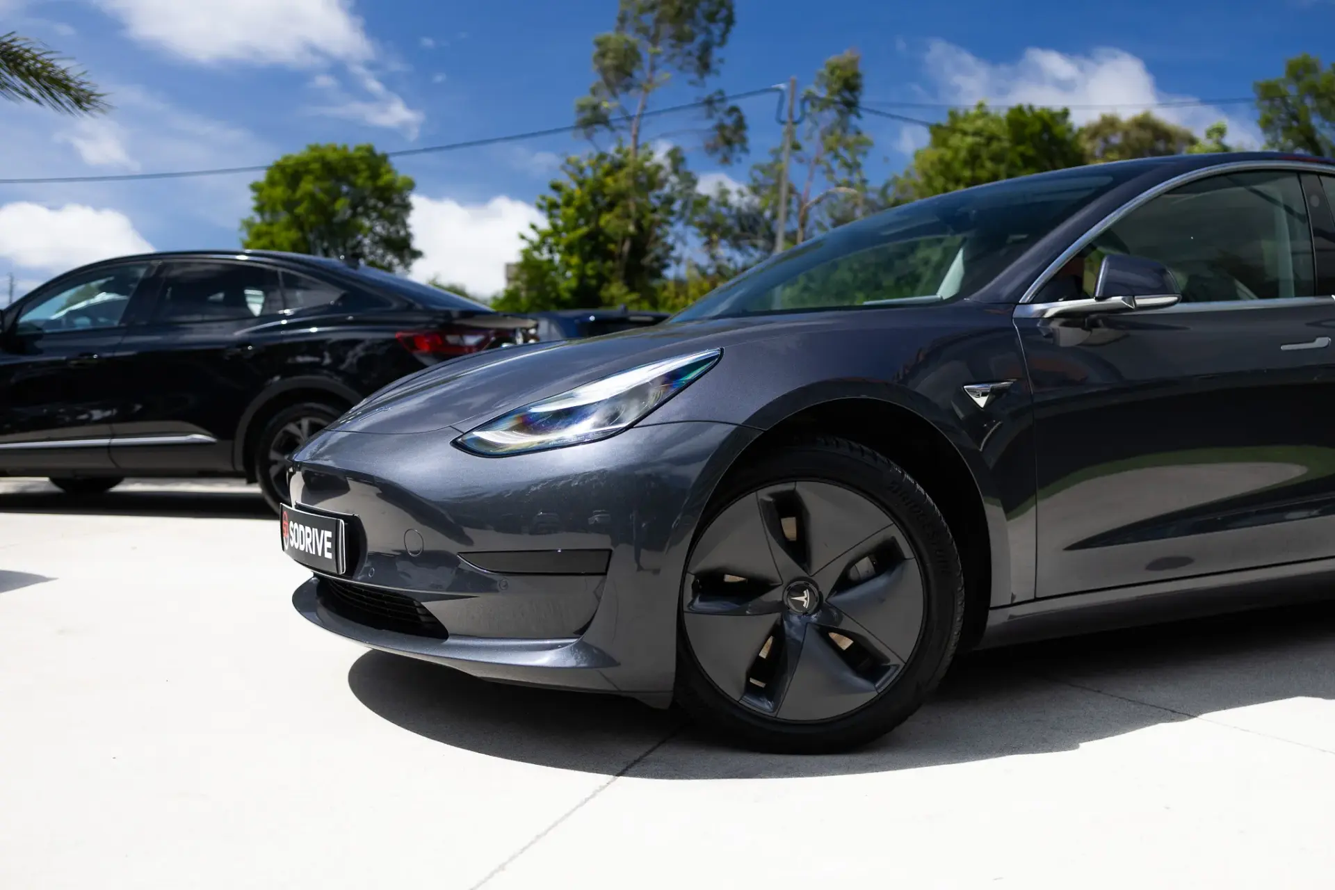 Tesla Model 3 Standard RWD Plus 8