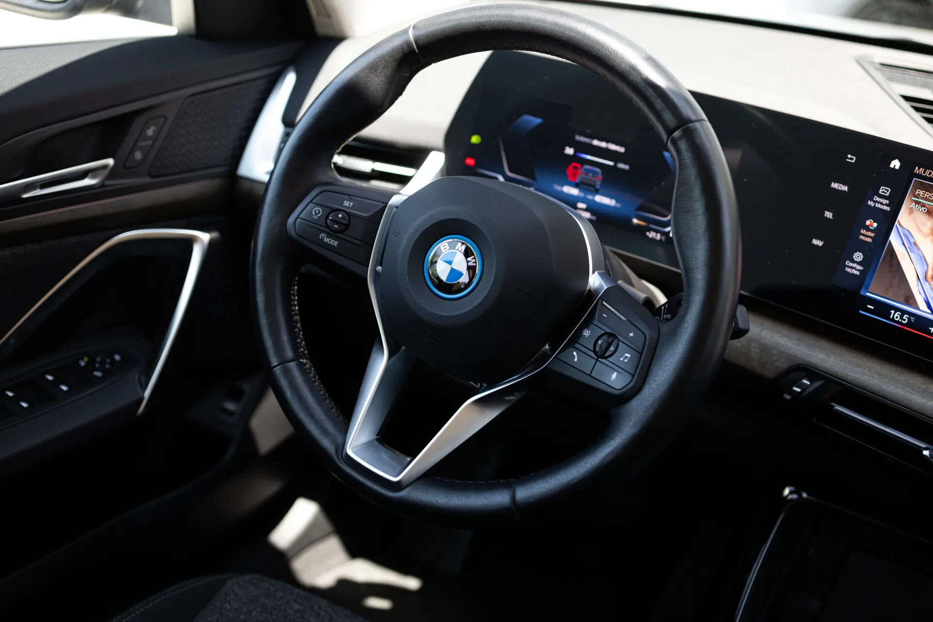 BMW iX1 xDrive30 xLine 37