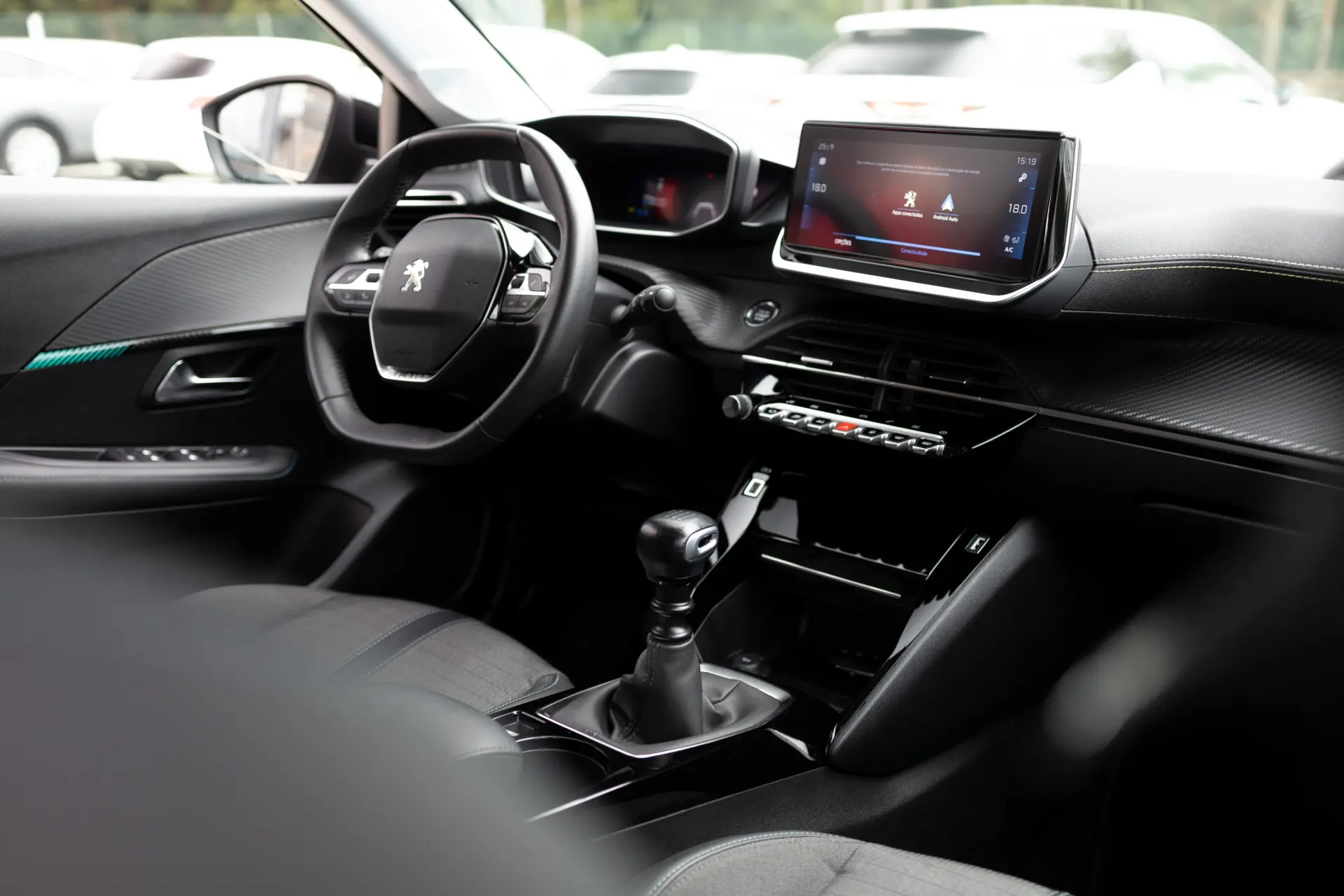 Peugeot 208 1.2 PureTech Allure 9