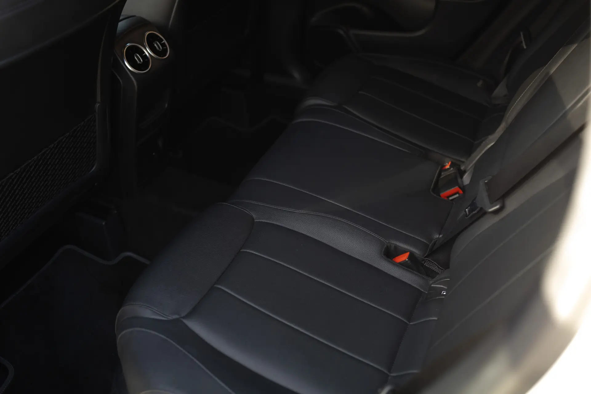 Mercedes-Benz GLA 250 e 8G-DCT Progressive 27