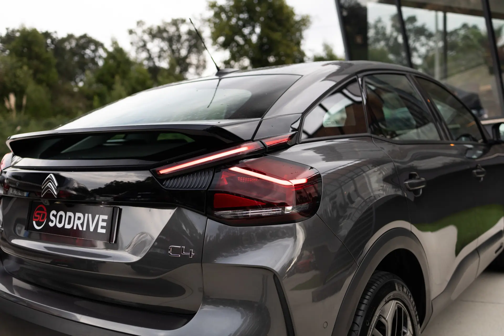 Citroen C4 1.2 PureTech Shine 32
