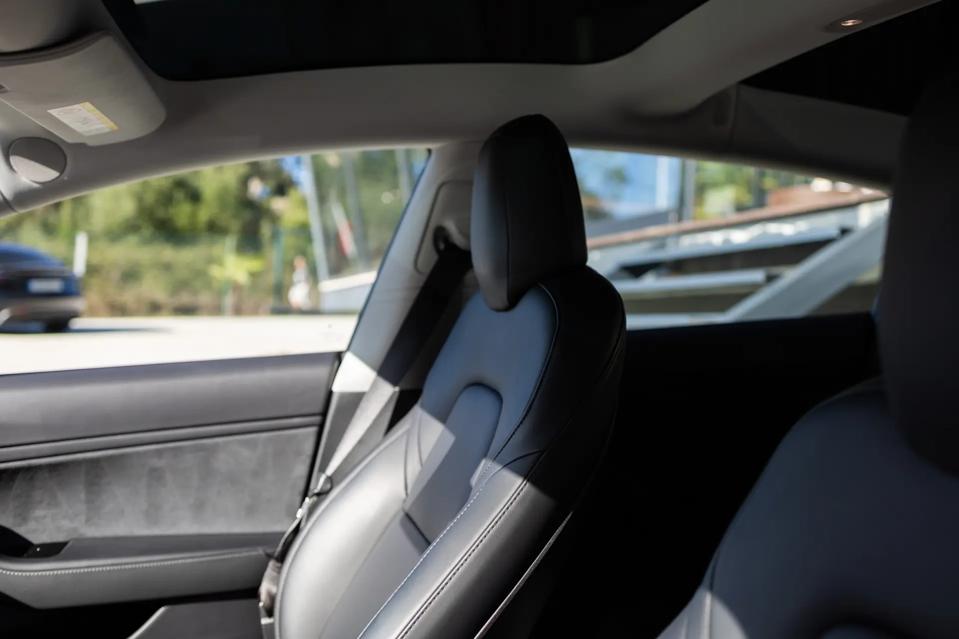 Tesla Model 3 Long-Range Dual Motor AWD 10