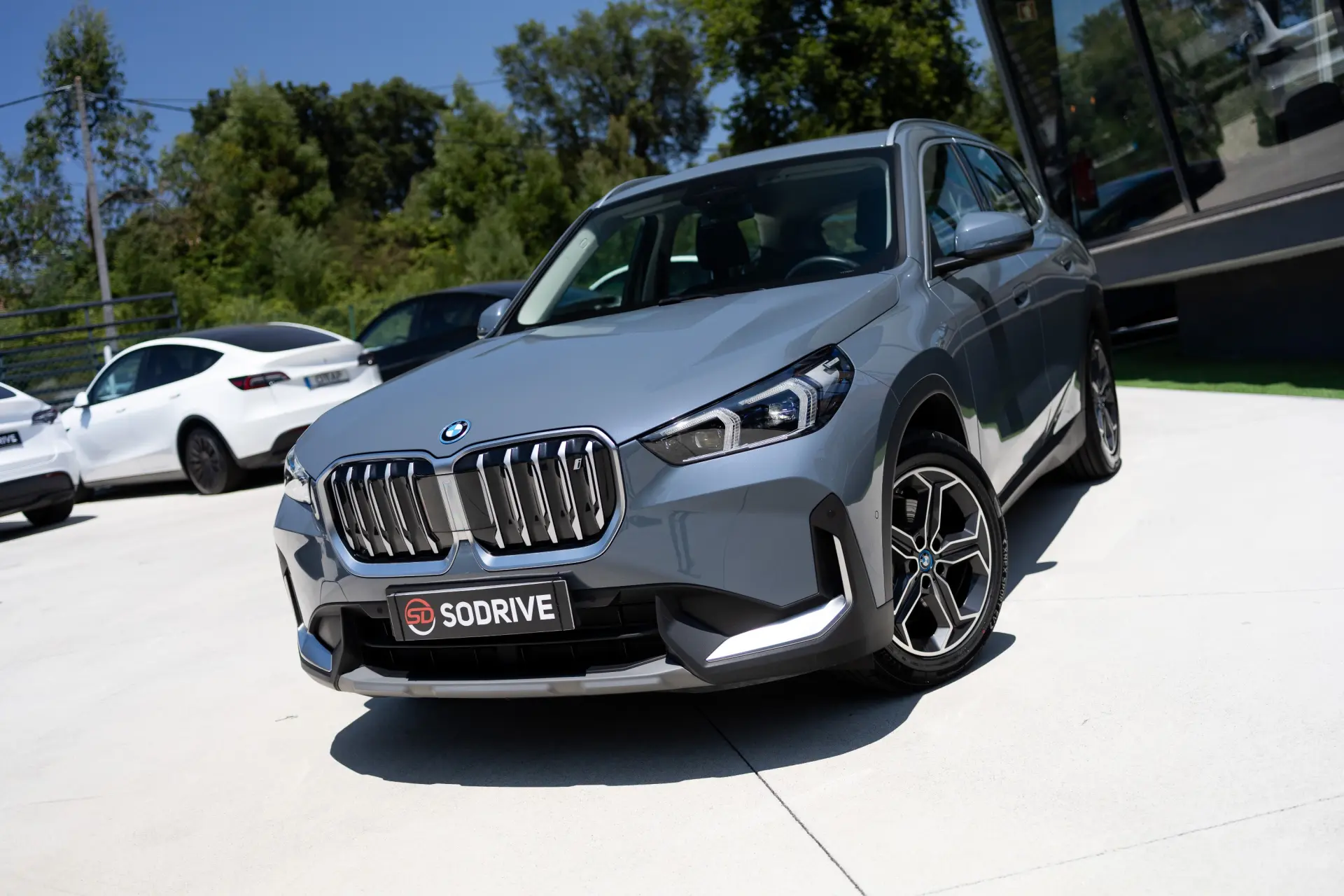 BMW iX1 xDrive30 xLine 15