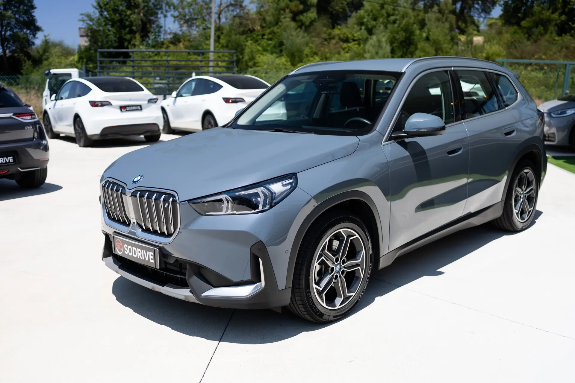 BMW iX1 xDrive30 xLine 6