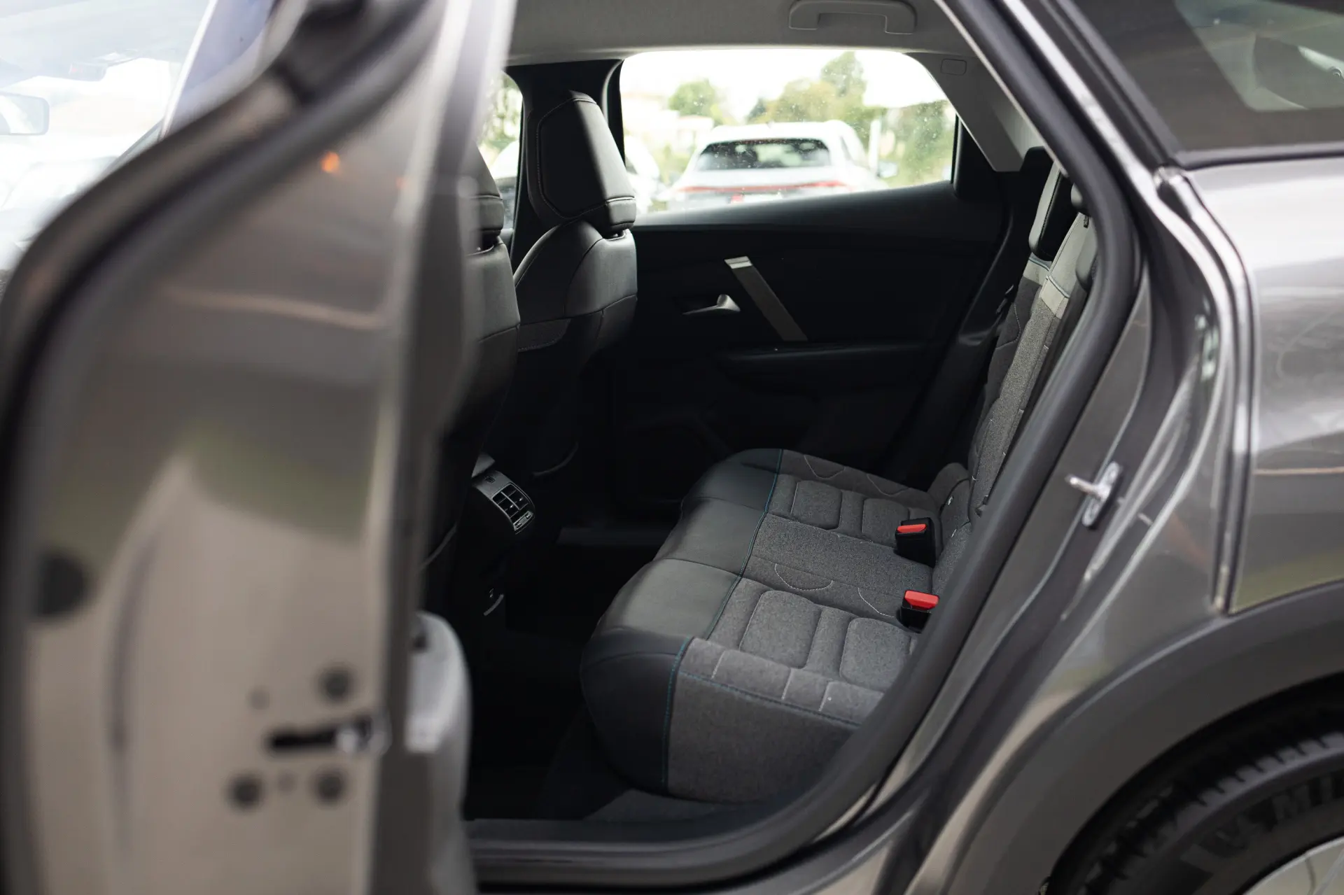 Citroen C4 1.2 PureTech Shine 19