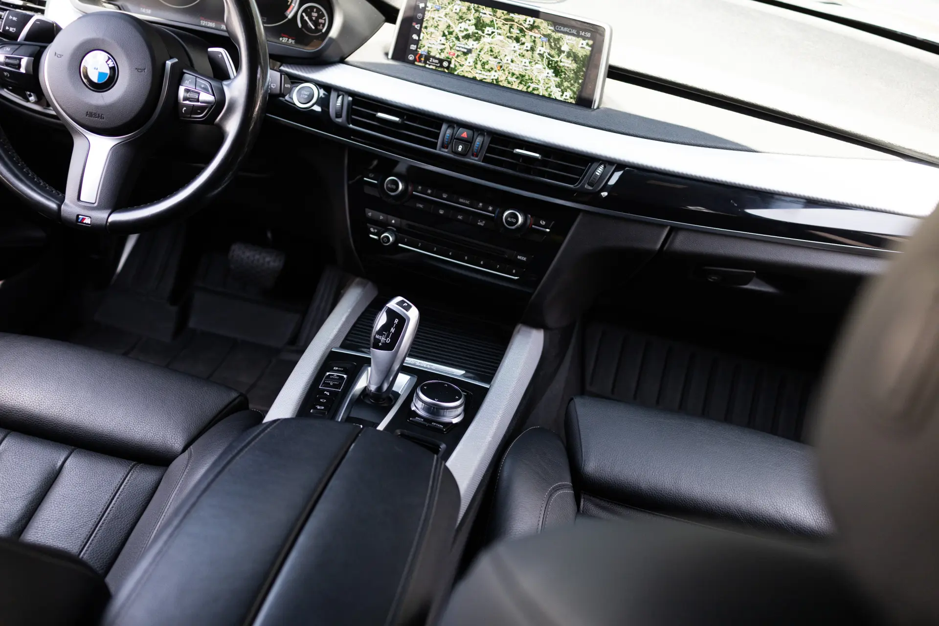 BMW X5 40e xDrive Pack M 33