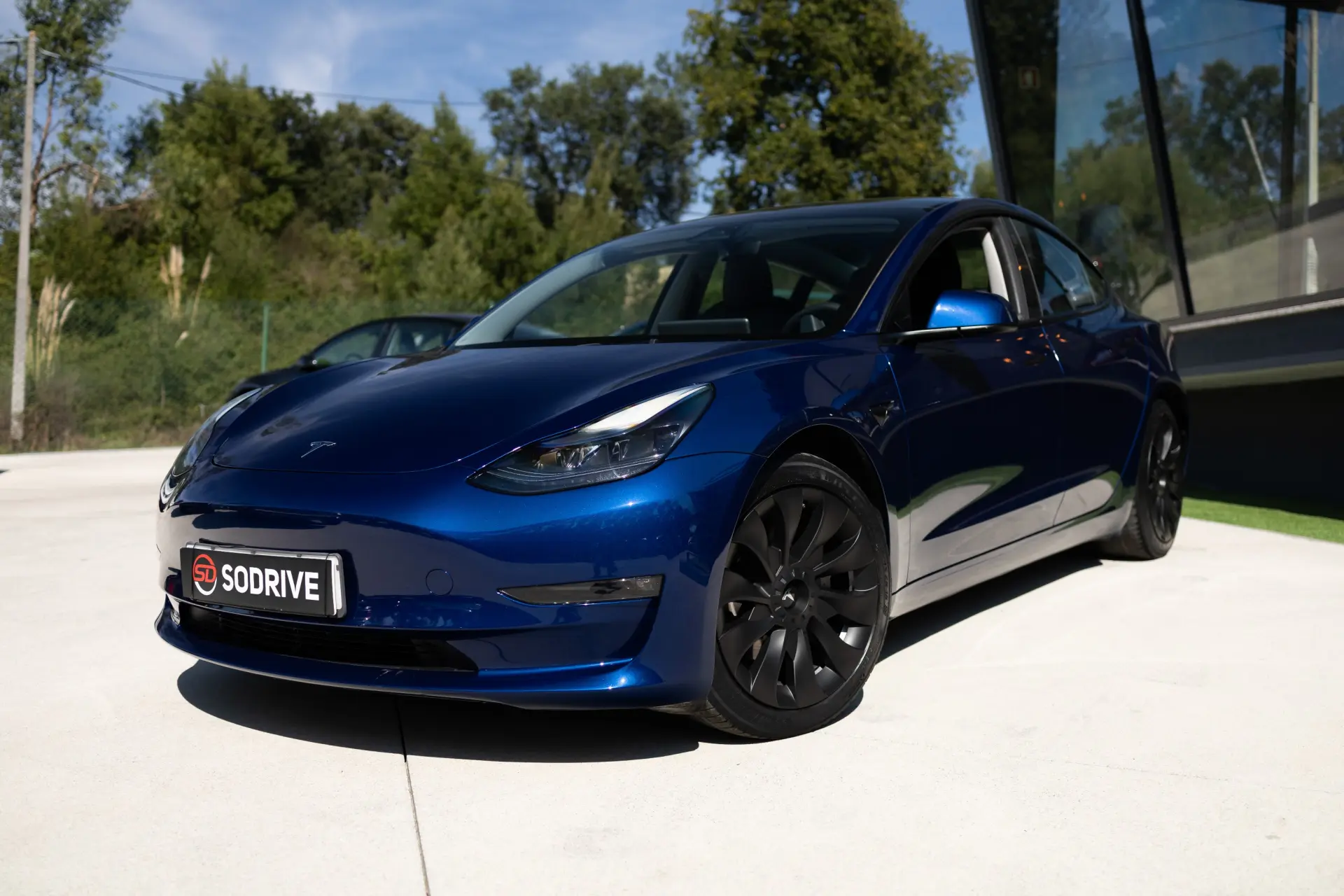 Tesla Model 3 Long-Range Dual Motor AWD 14