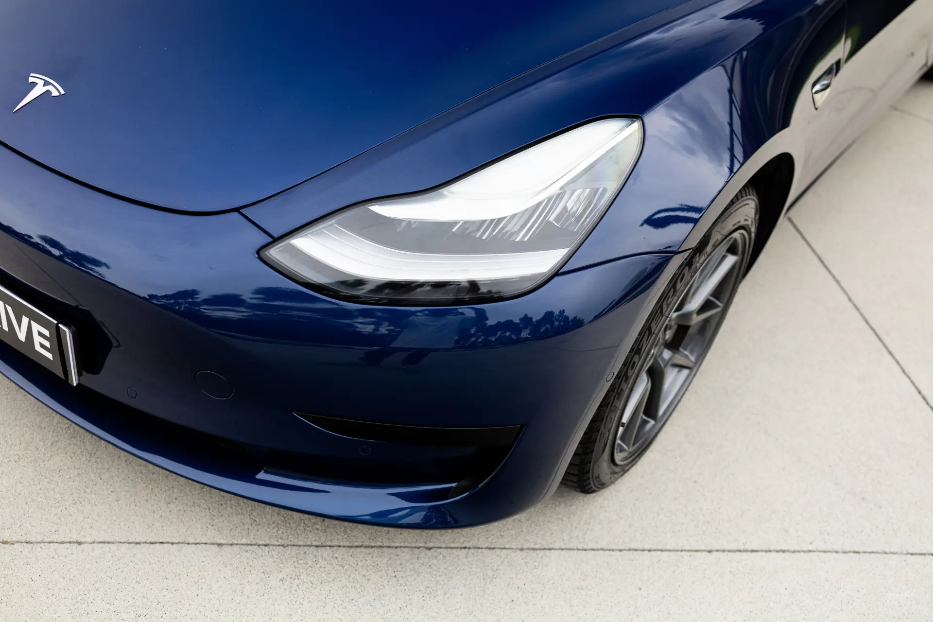 Tesla Model 3 Standard Range Plus RWD 12