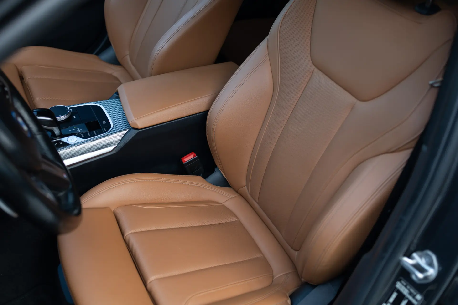 BMW 320 e Aut. M Sport 6