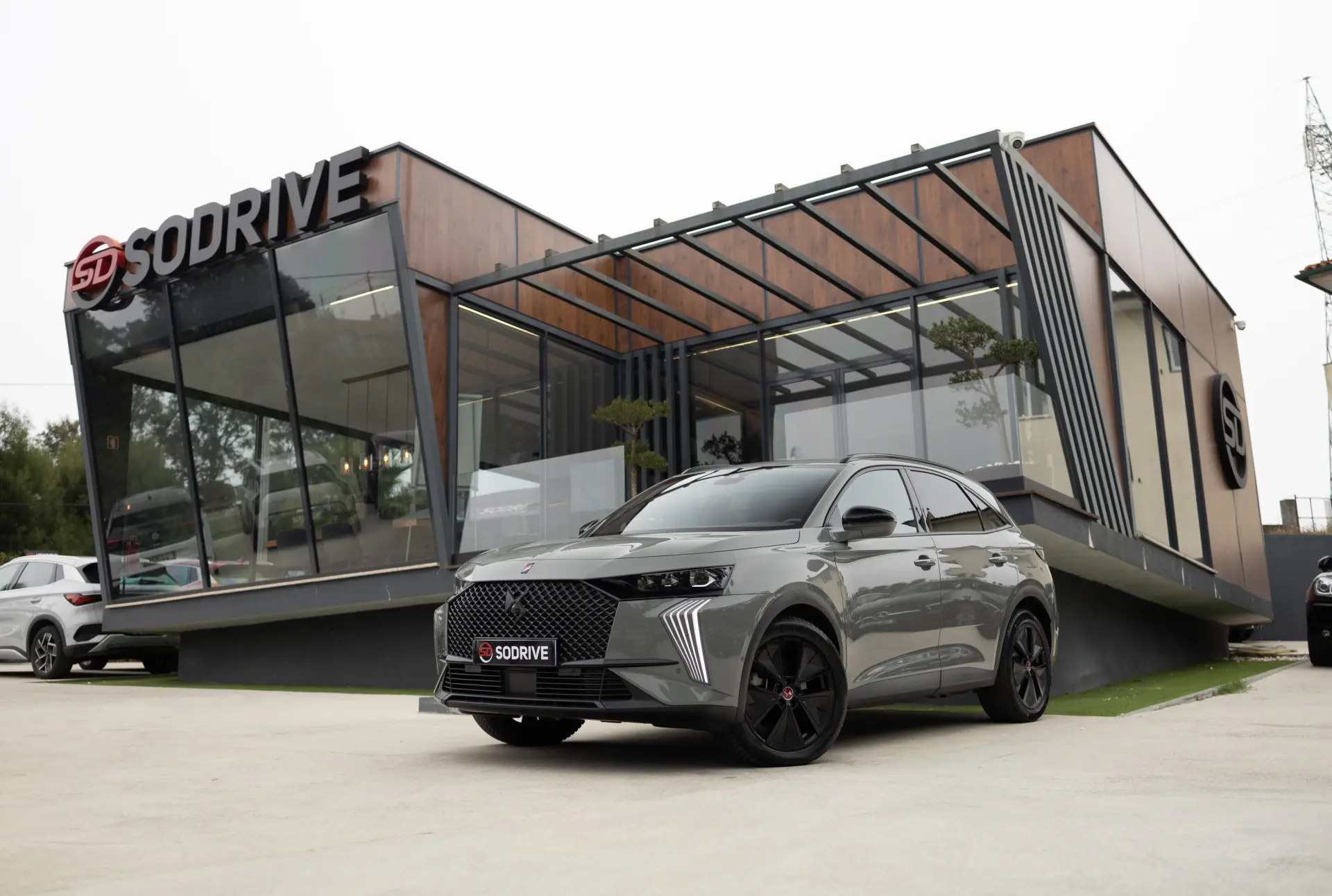 DS DS7 Crossback E-Tense Performance Line EAT8 1