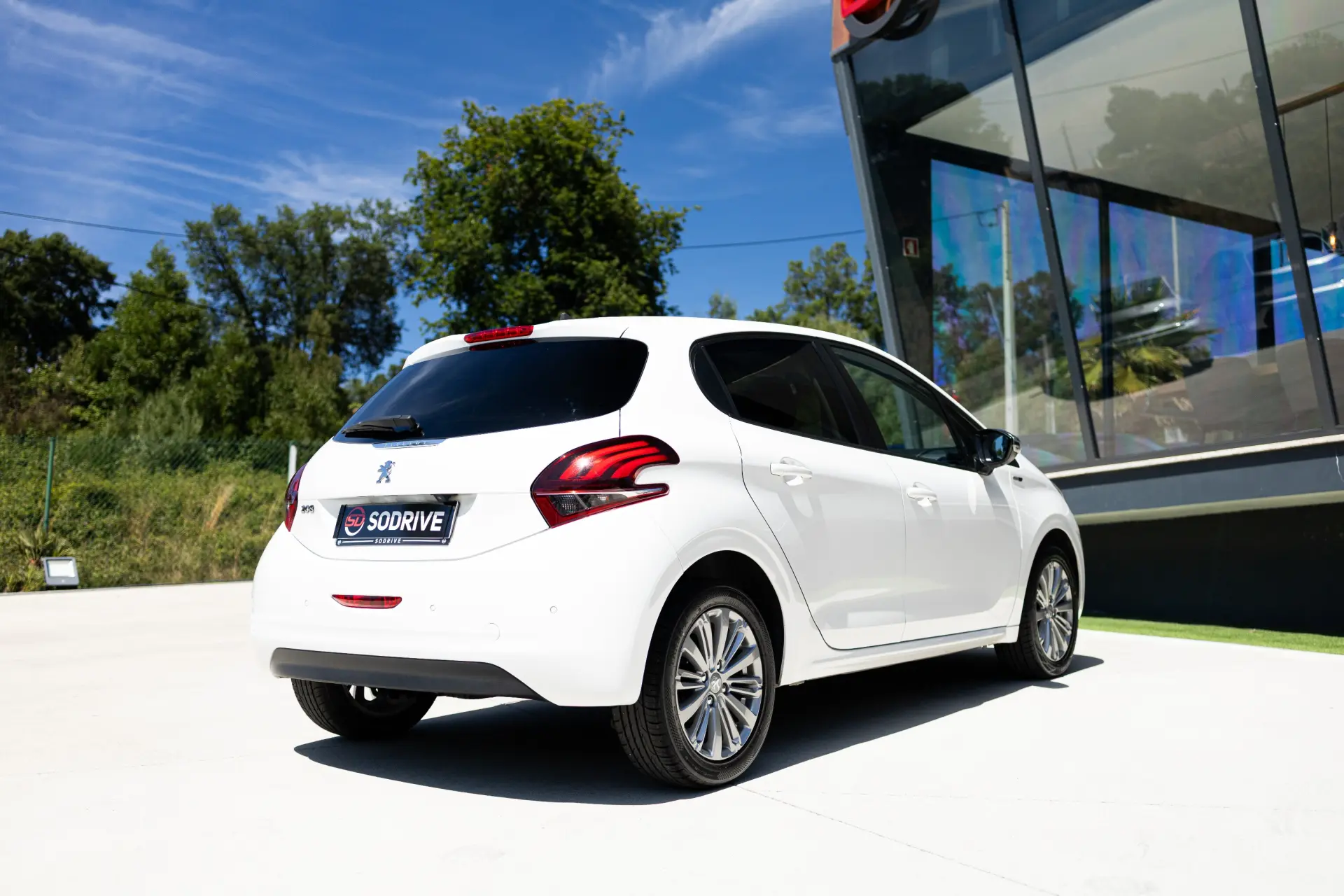 Peugeot 208 1.6 BlueHDi Style 15