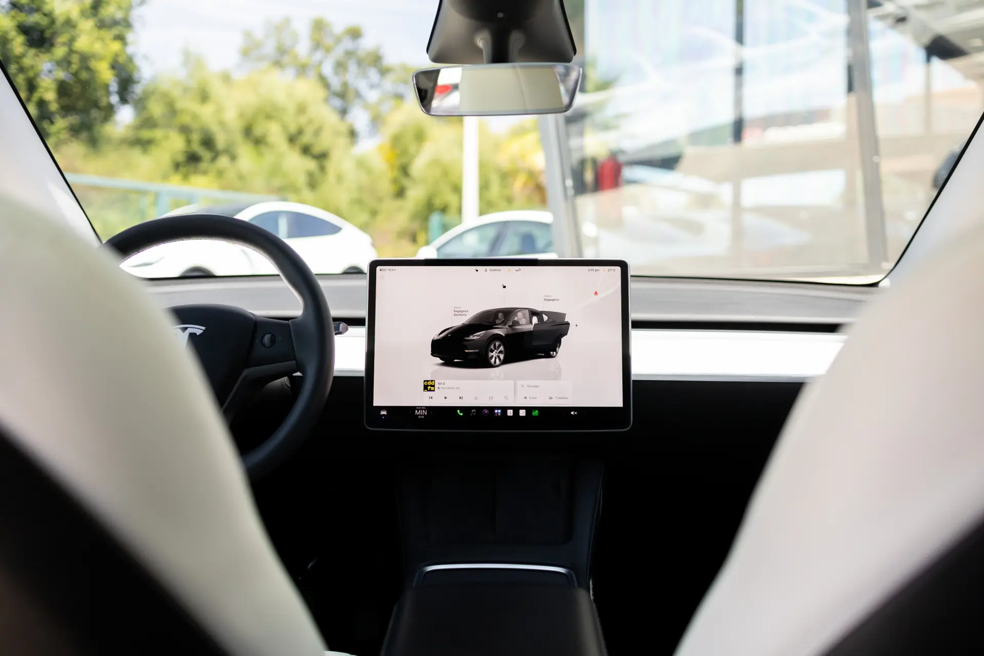 Tesla Model Y Standard 11