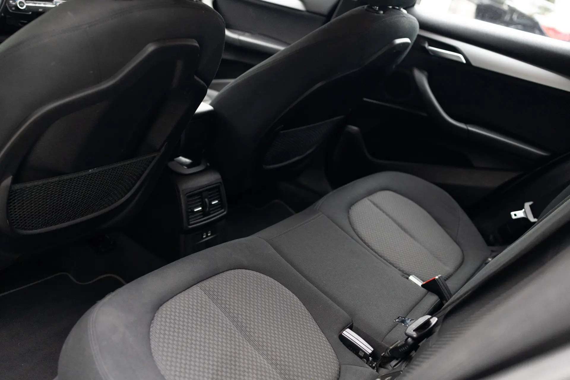 BMW X2 16 d sDrive Advantage 15