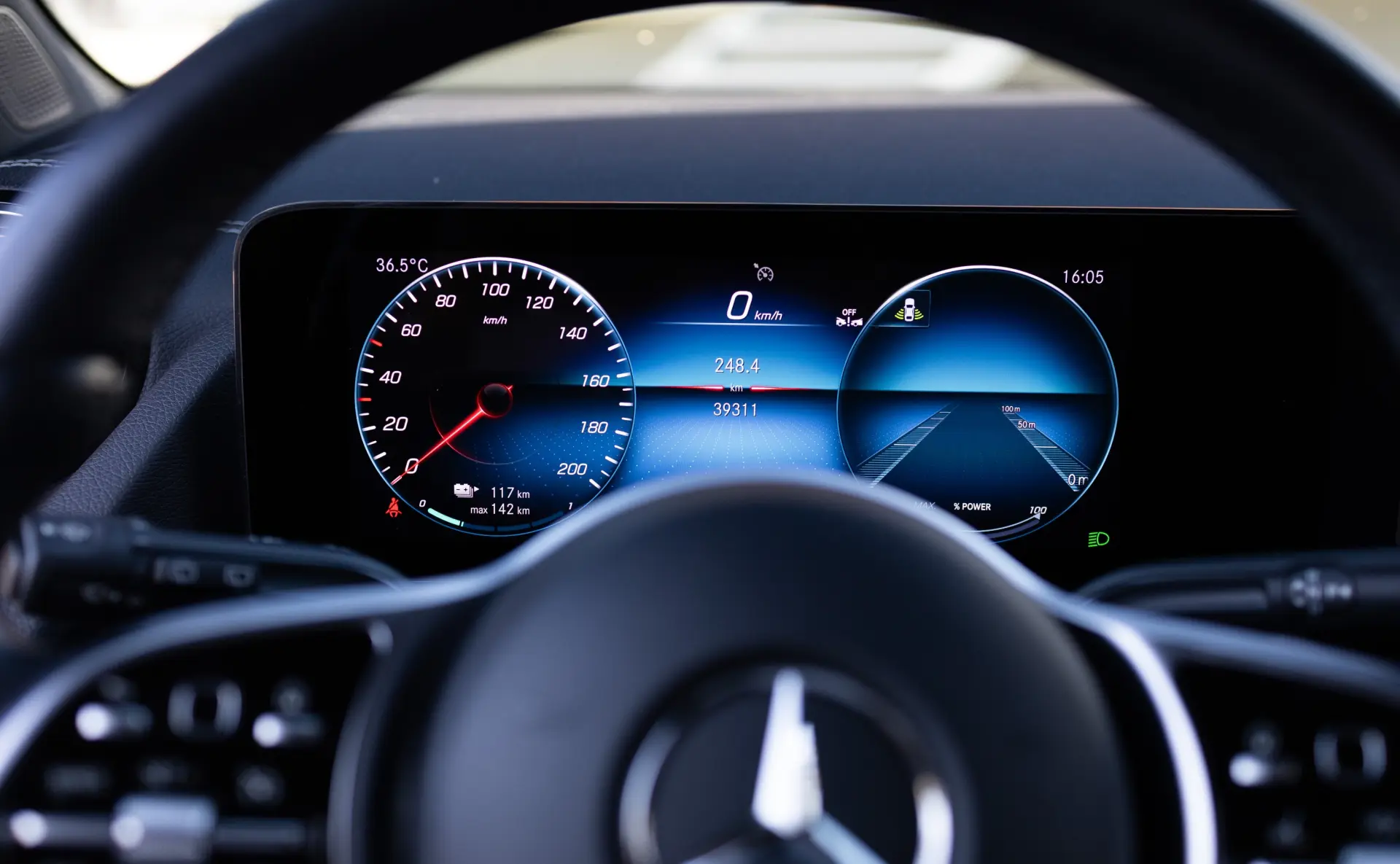 Mercedes-Benz EQA 250+ Progressive 10