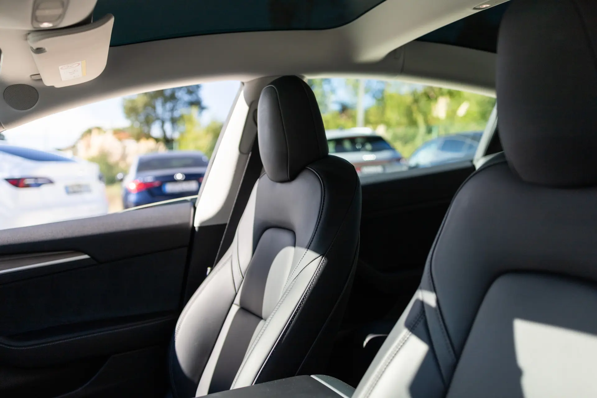 Tesla Model 3 Long-Range Dual Motor AWD 11