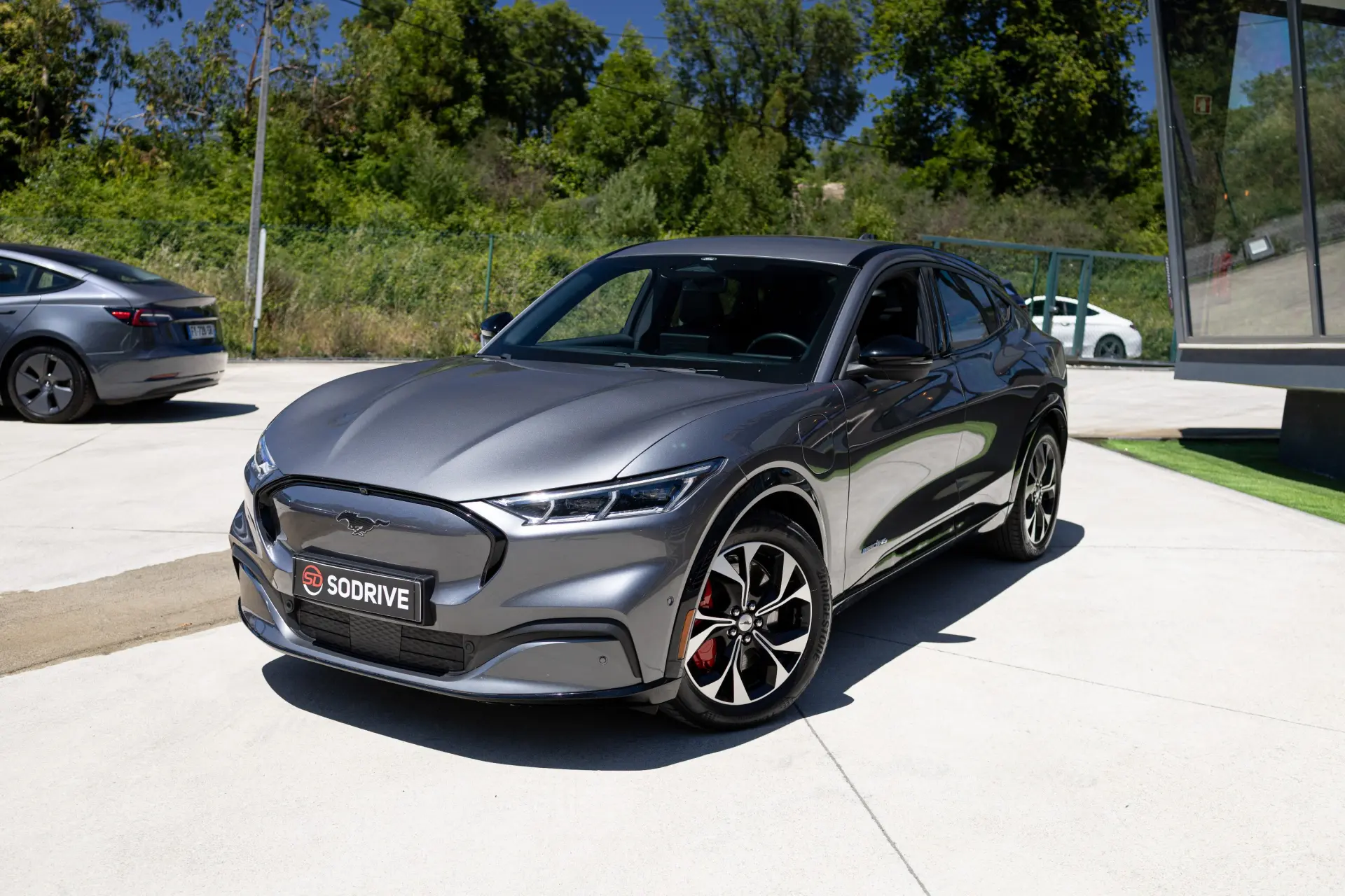 Ford Mustang Mach-E 75.7 kWh Premium AWD 3