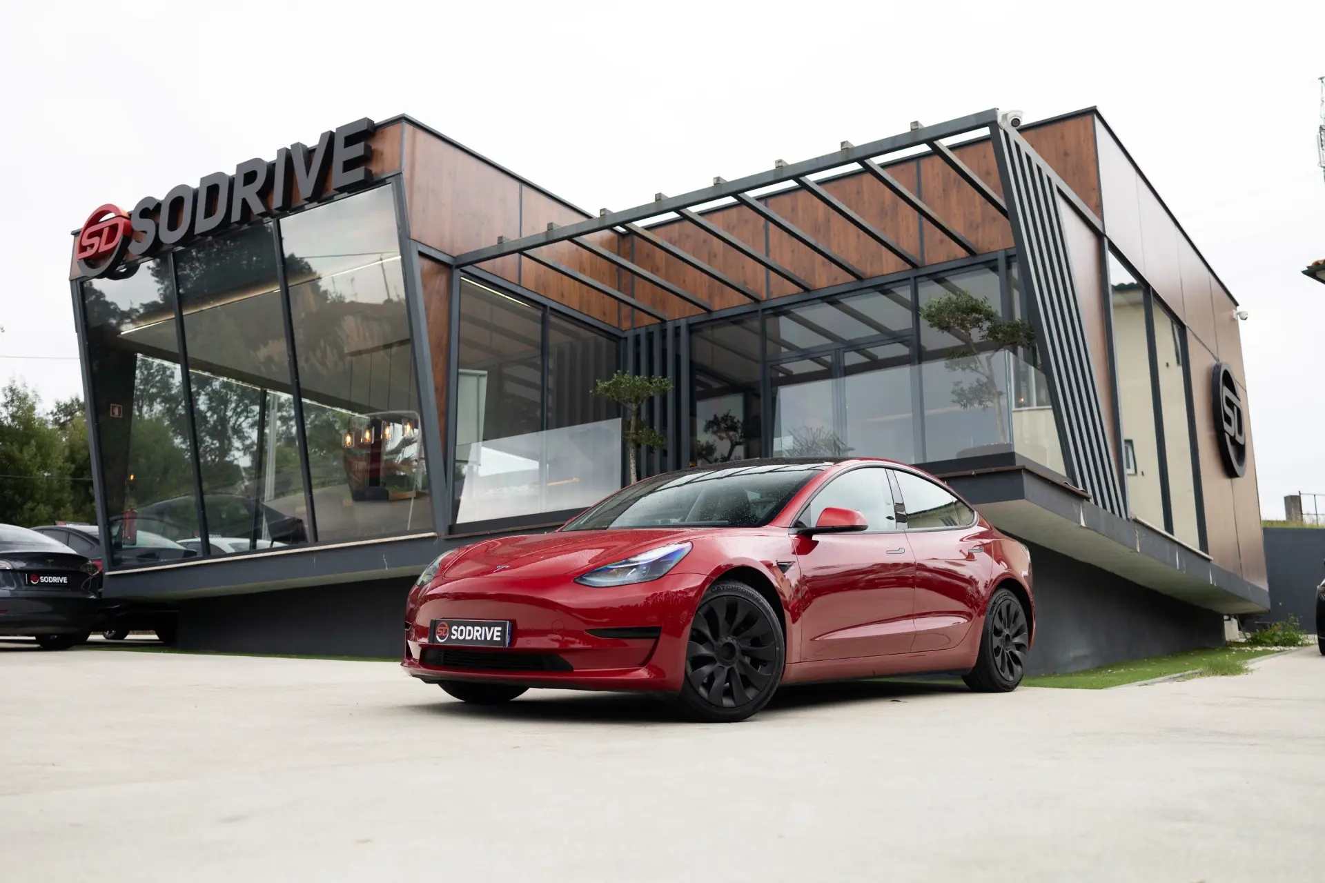 Tesla Model 3 Standard Range Plus RWD 1