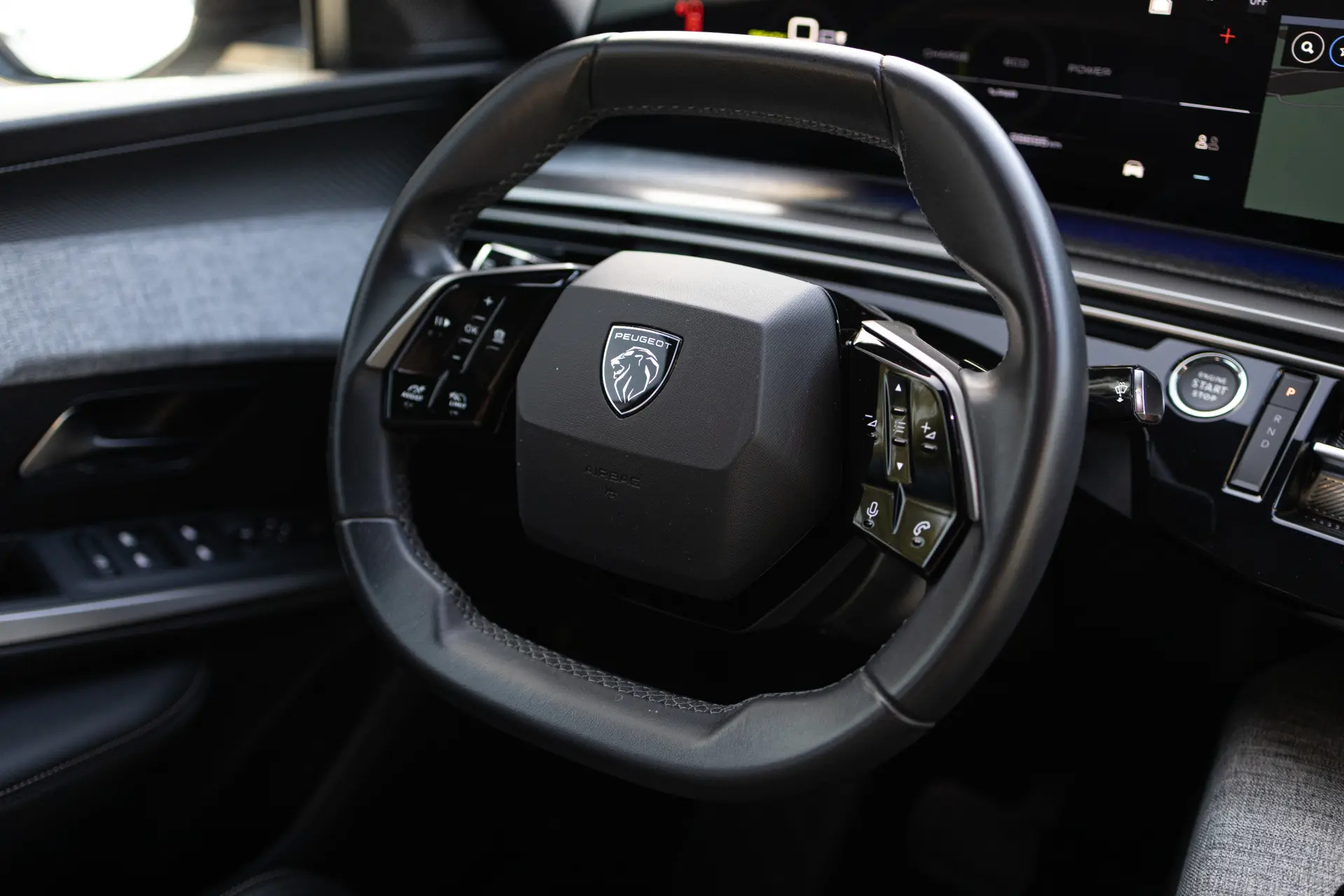 Peugeot E-3008 73 kWh Allure 23