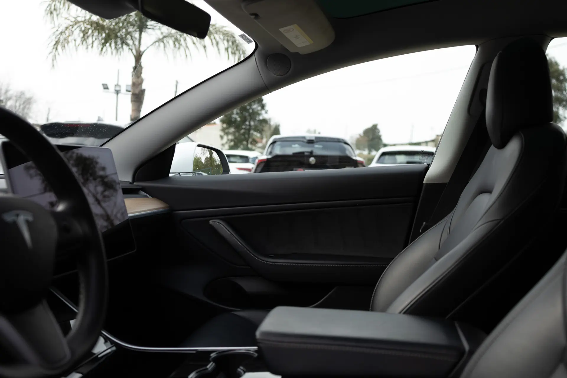 Tesla Model 3 Standard RWD Plus 8