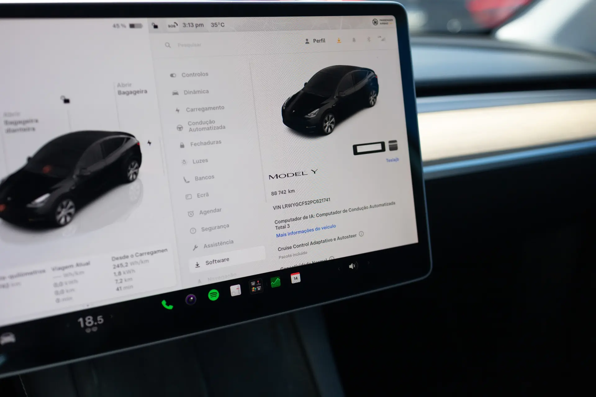 Tesla Model Y Standard 11