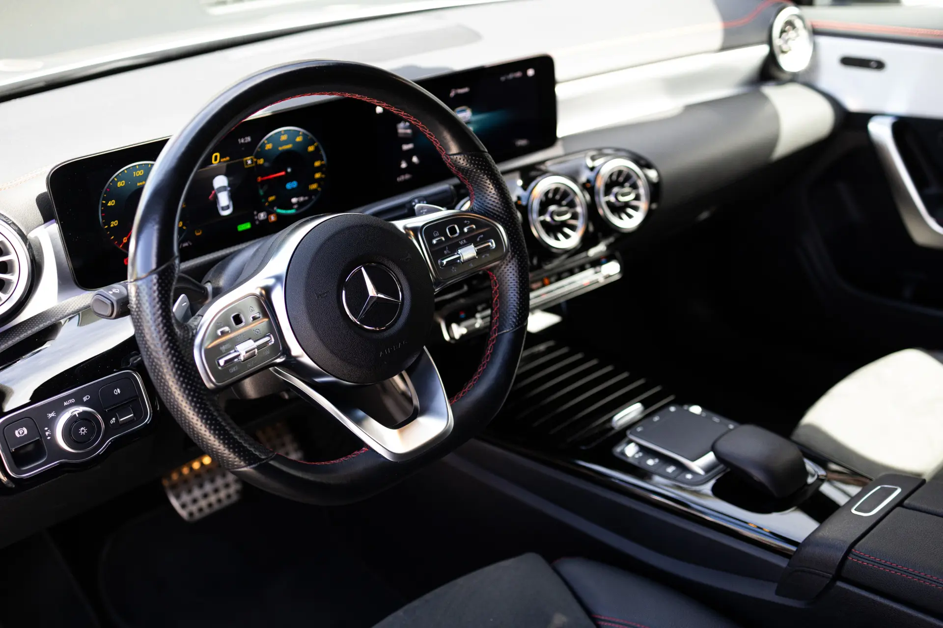 Mercedes-Benz CLA 250 e 8G-DCT Edition AMG Line 2