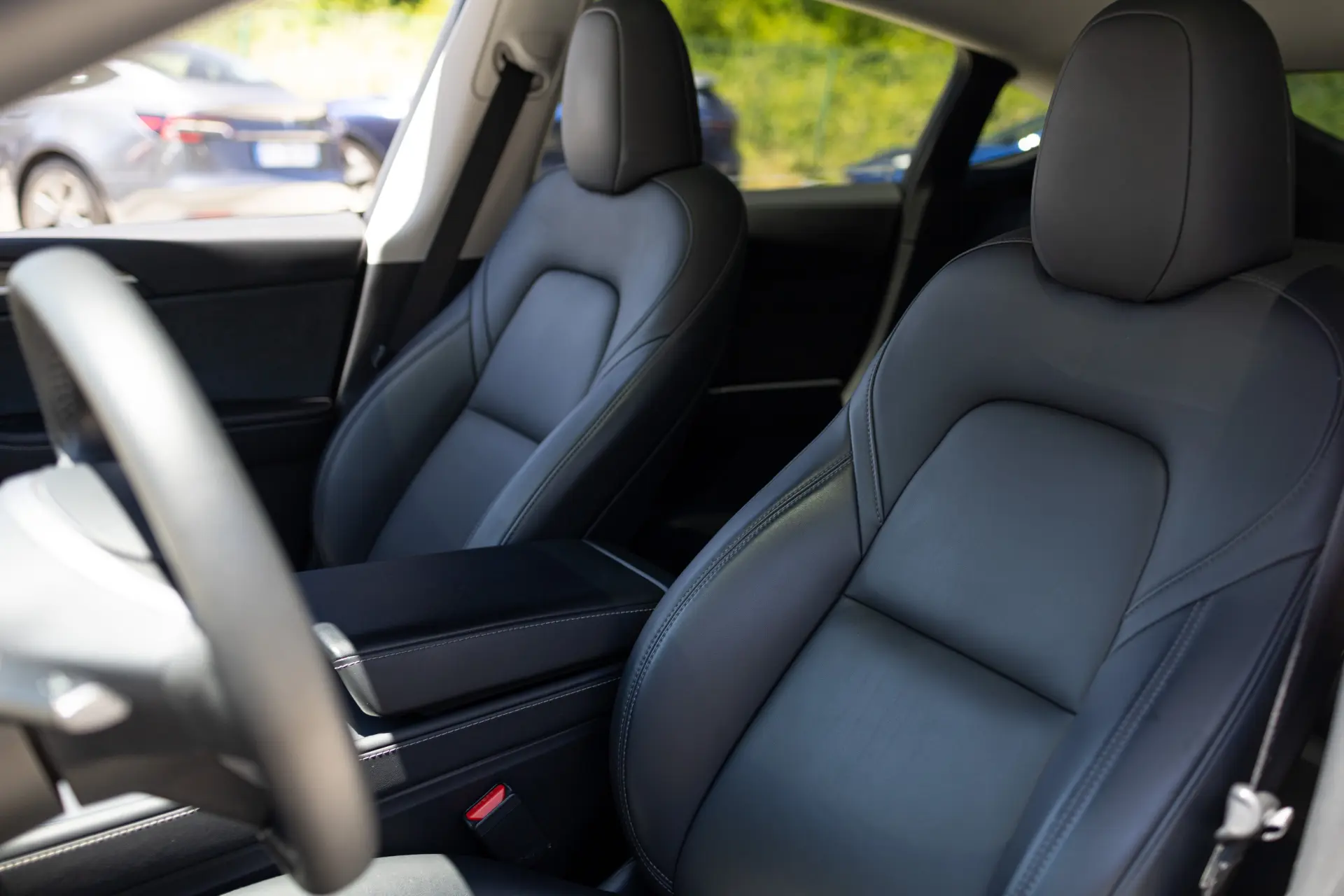 Tesla Model Y Standard RWD 7